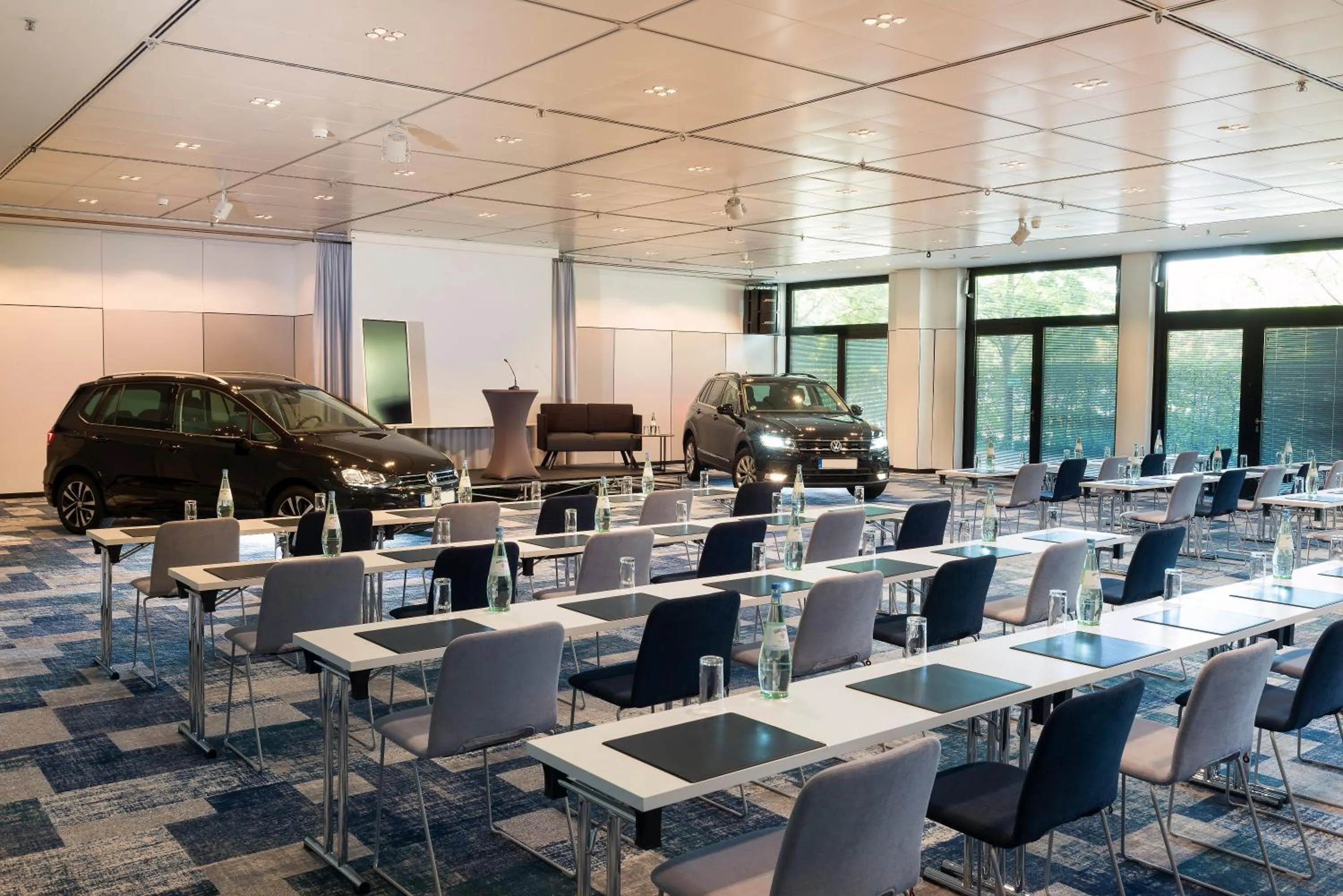 Meeting/conference room in Holiday Inn Berlin City-West by IHG