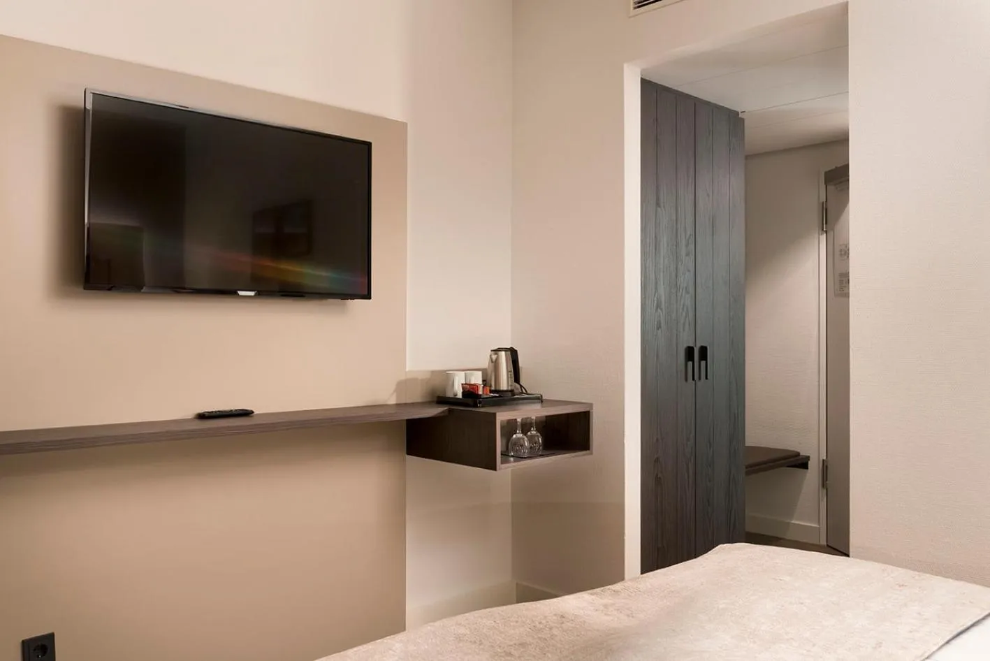 Decorative detail, Bed in Holiday Inn Berlin City-West by IHG