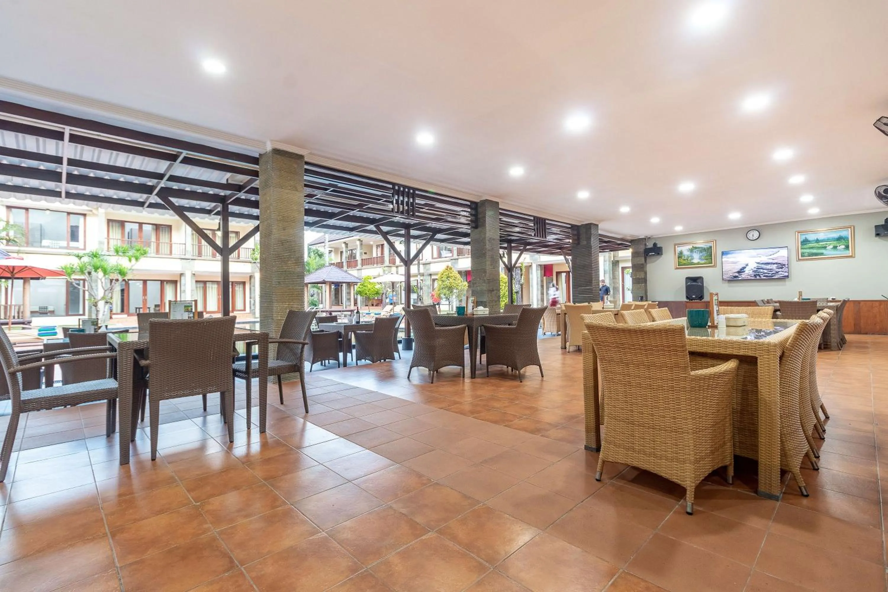 Restaurant/places to eat in Vidi Boutique Hotel