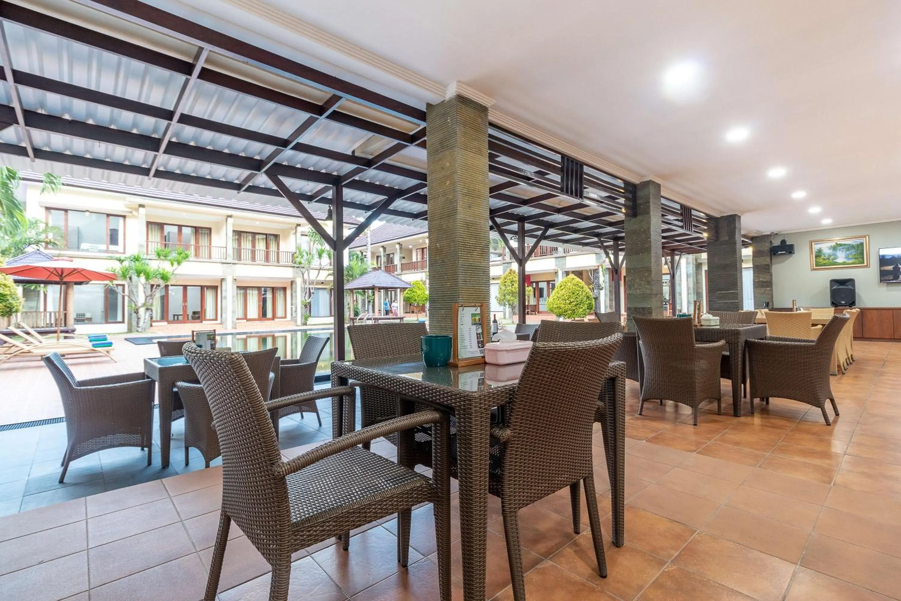 Restaurant/places to eat in Vidi Boutique Hotel