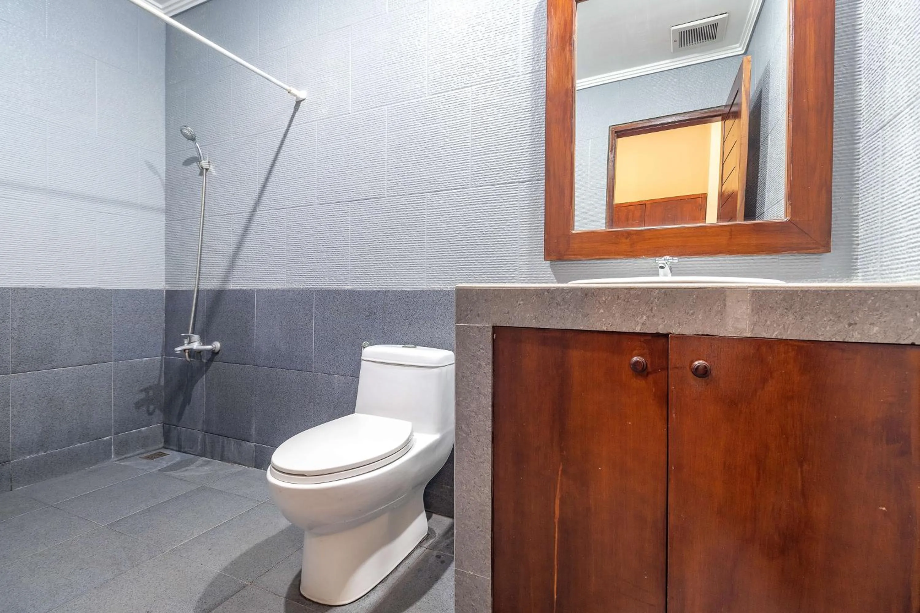 Toilet in Vidi Boutique Hotel