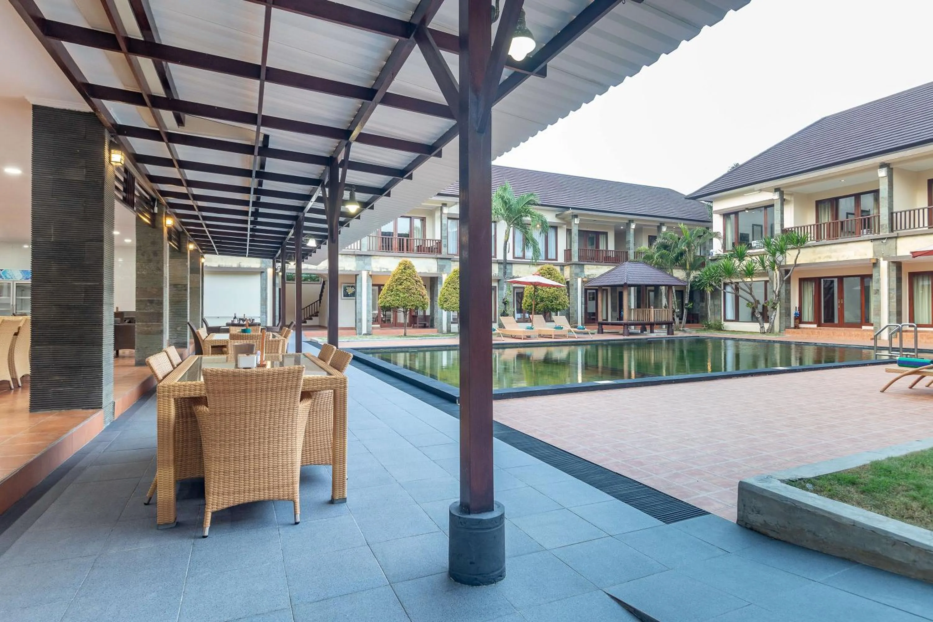 Swimming pool in Vidi Boutique Hotel