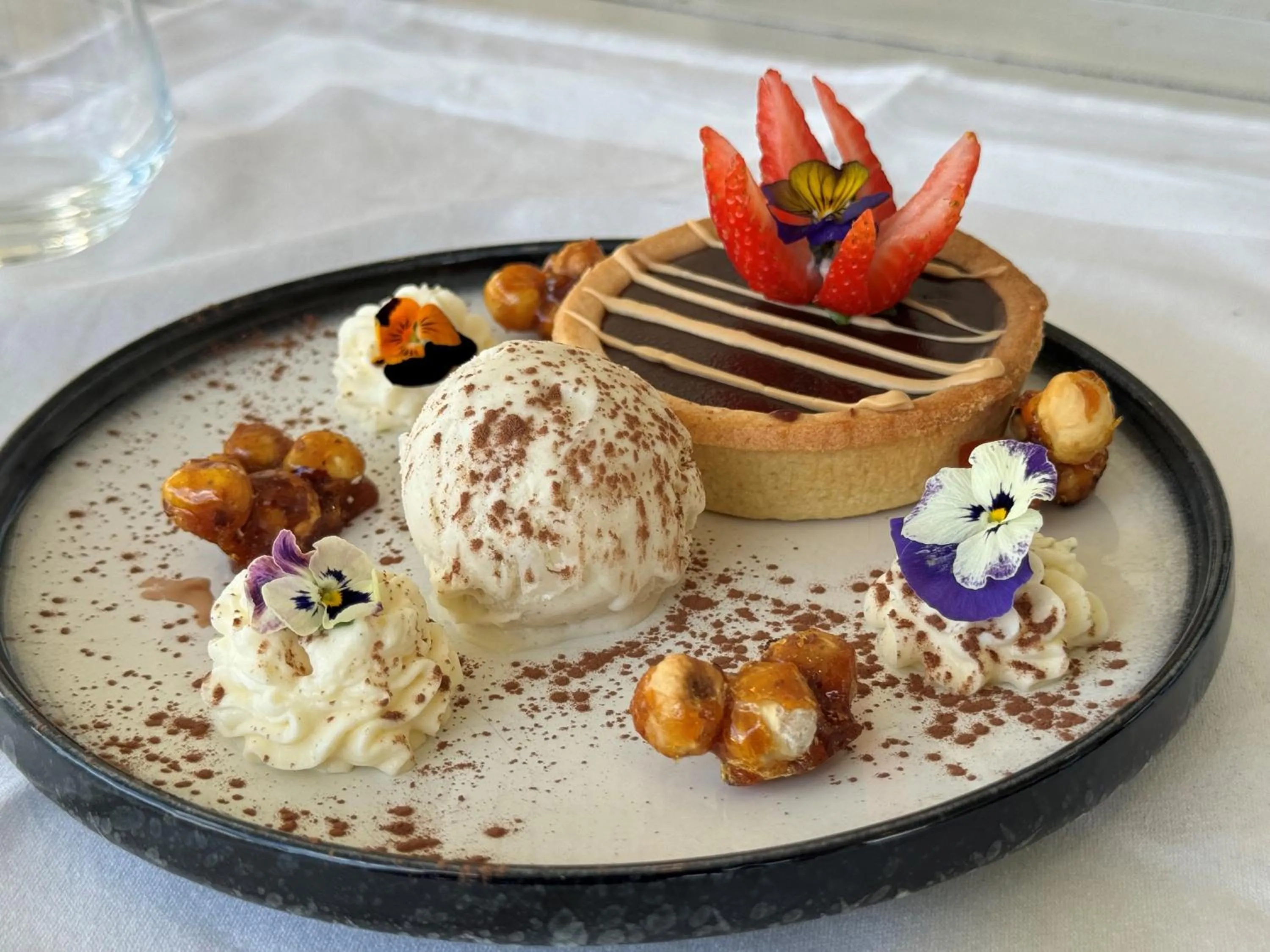 Restaurant/places to eat in International Hotel Wagga Wagga