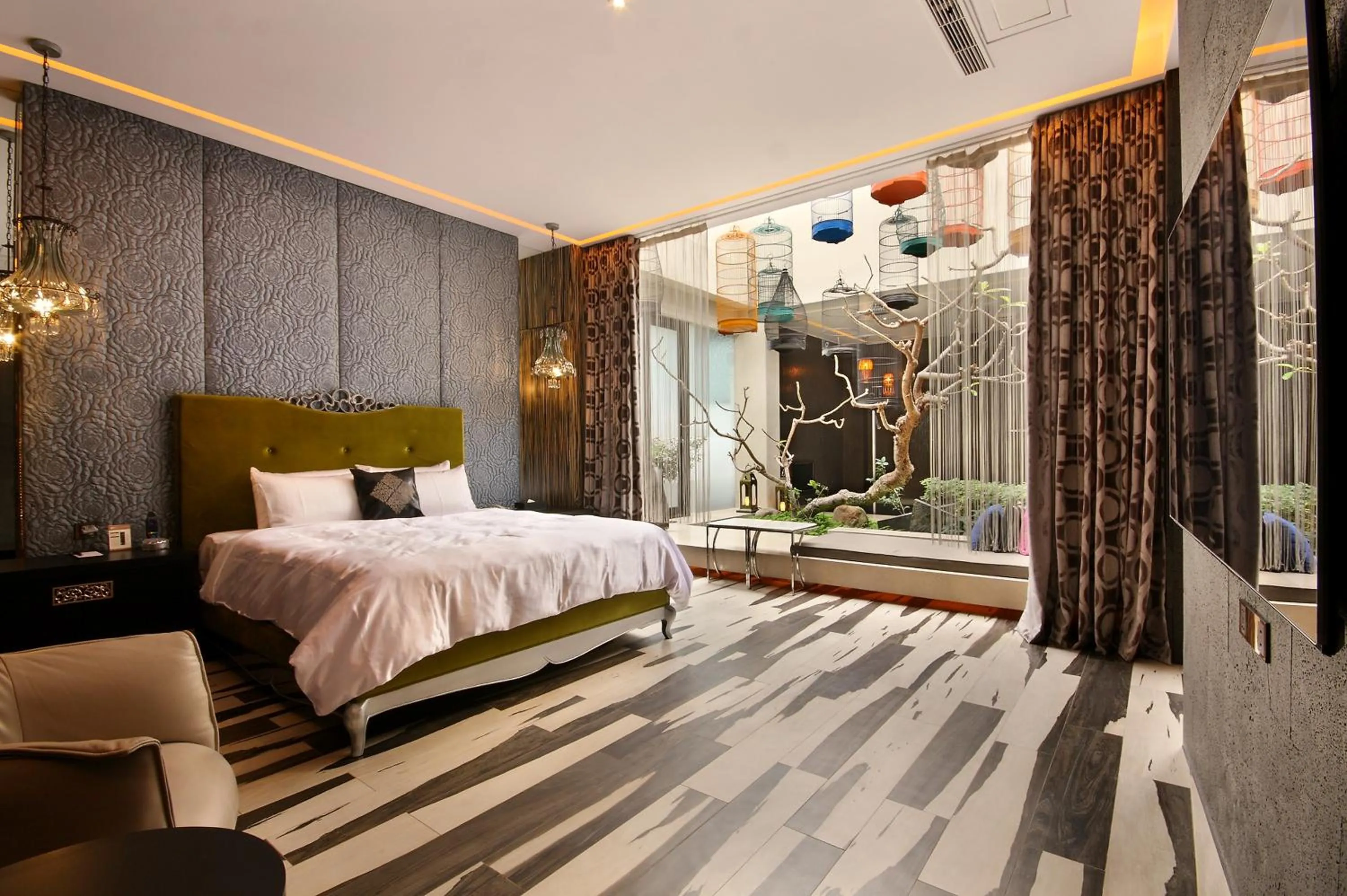 Photo of the whole room, Bed in Mulan Motel