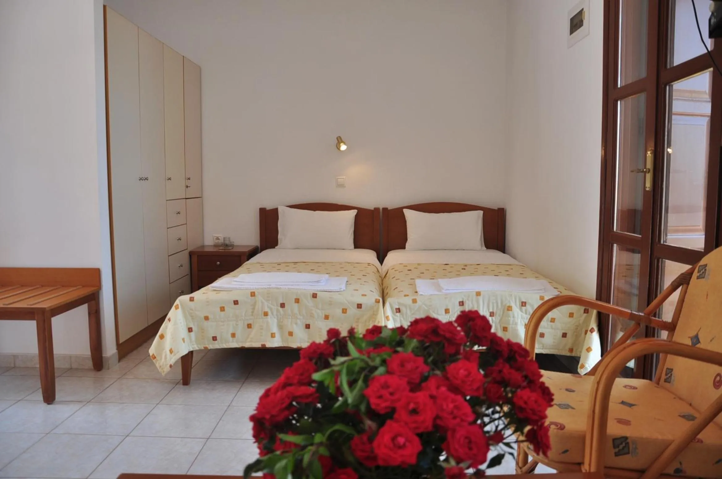 Shower, Bed in Kato Zakros Palace Apartments