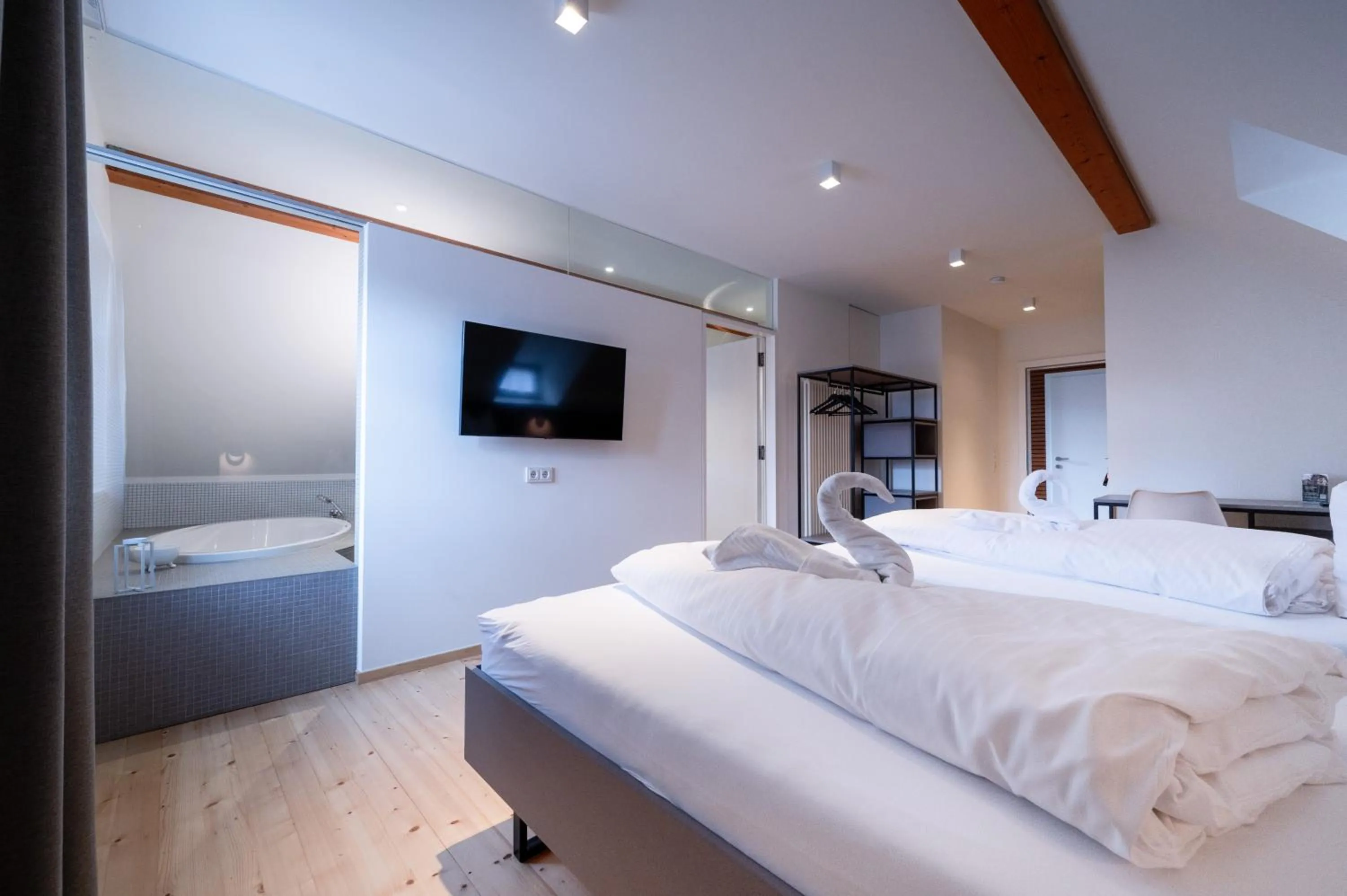 Photo of the whole room, Bed in Gasthaus Rössle