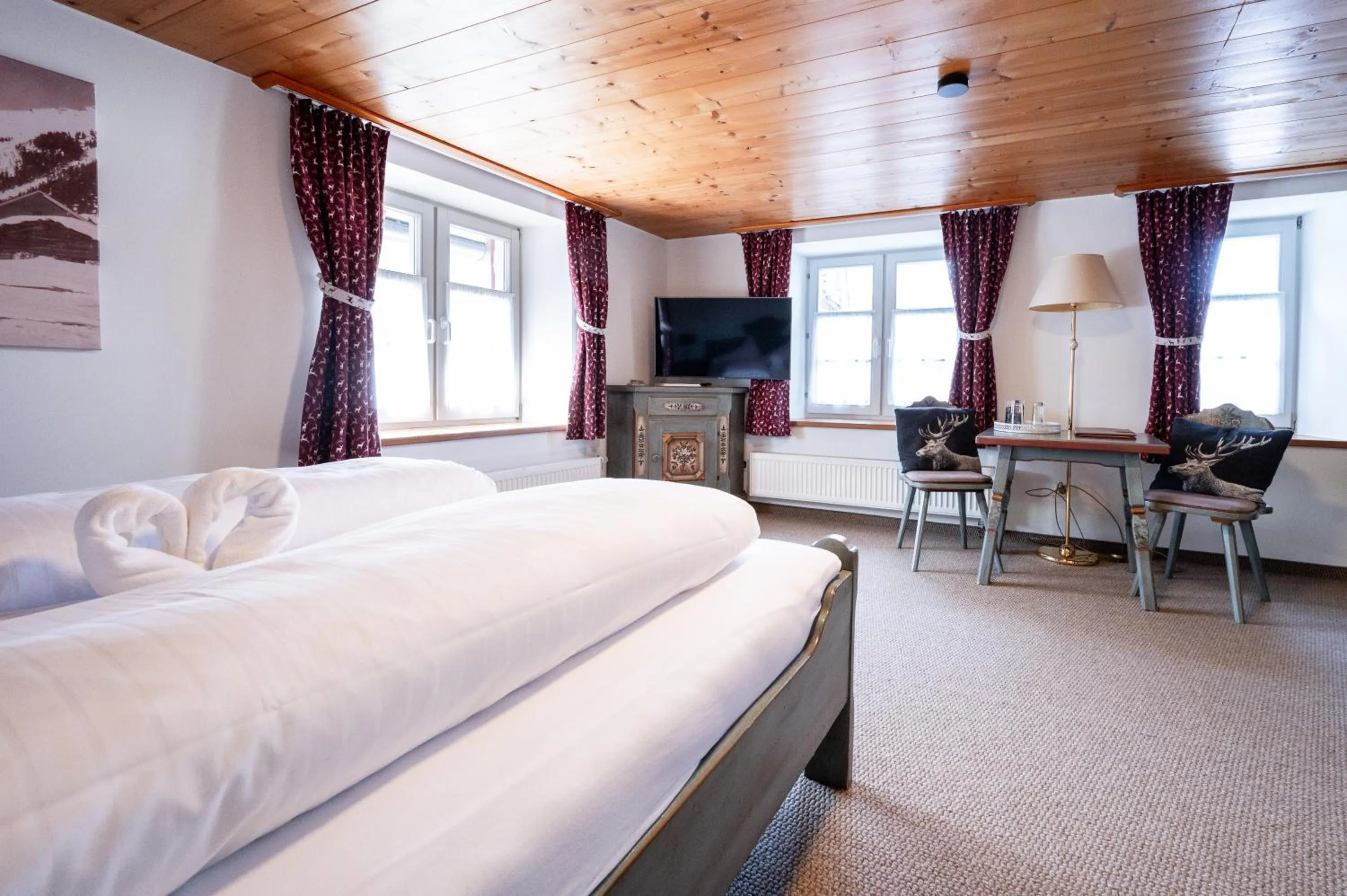 Photo of the whole room, Bed in Gasthaus Rössle