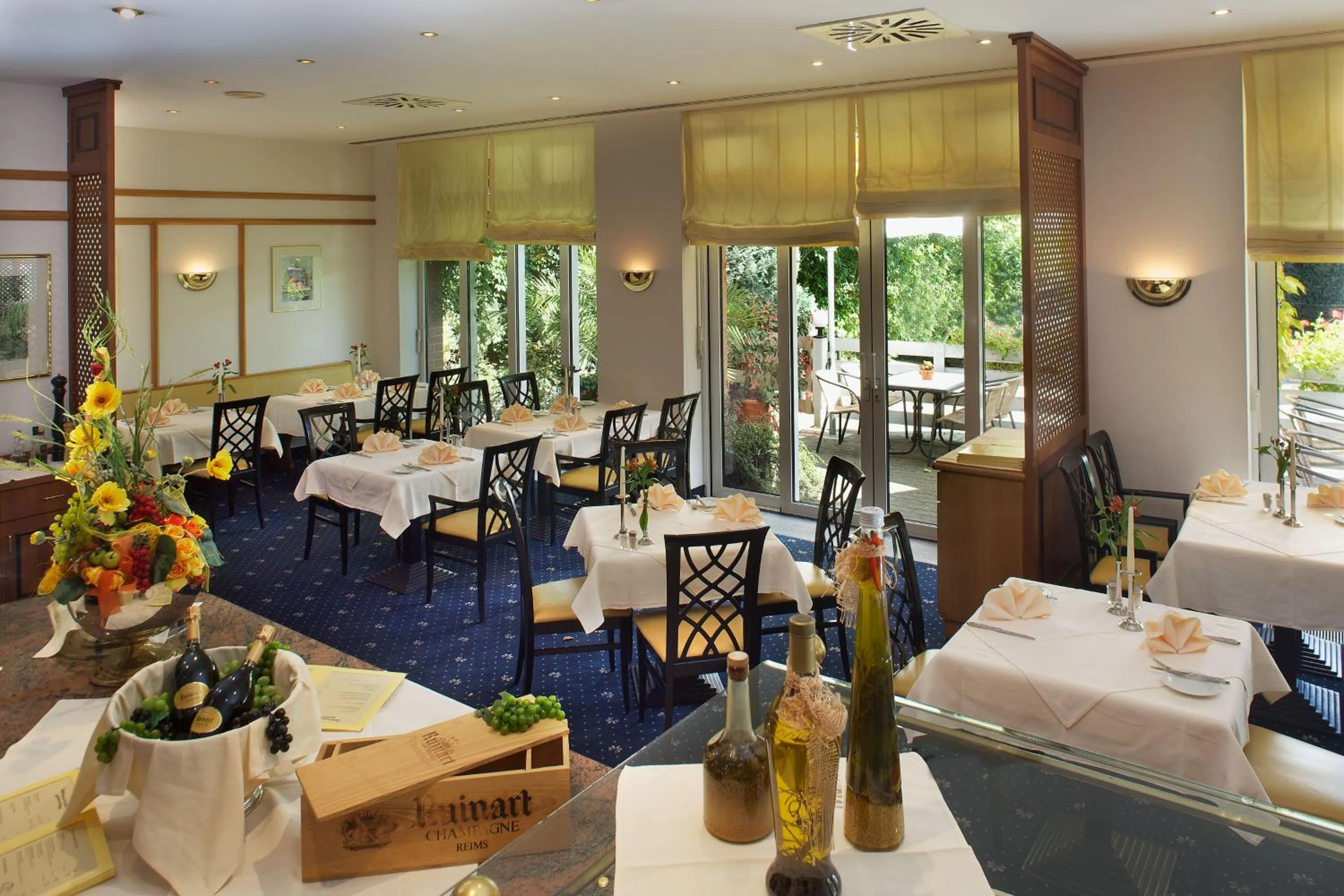 Restaurant/places to eat in Taste Hotel Dresden-ehemals Residenz Alt Dresden