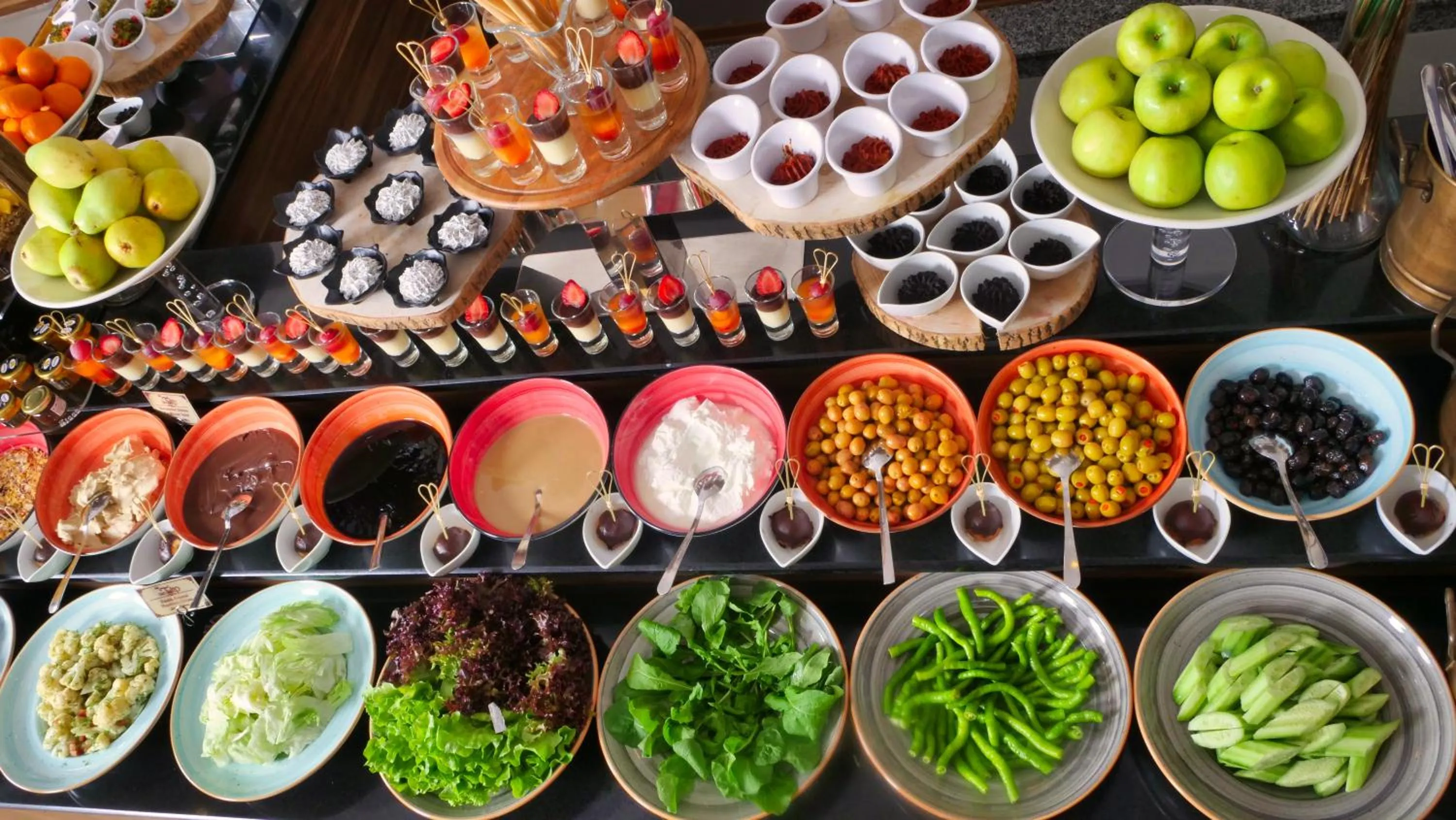 Breakfast in Hotel Black Tulip