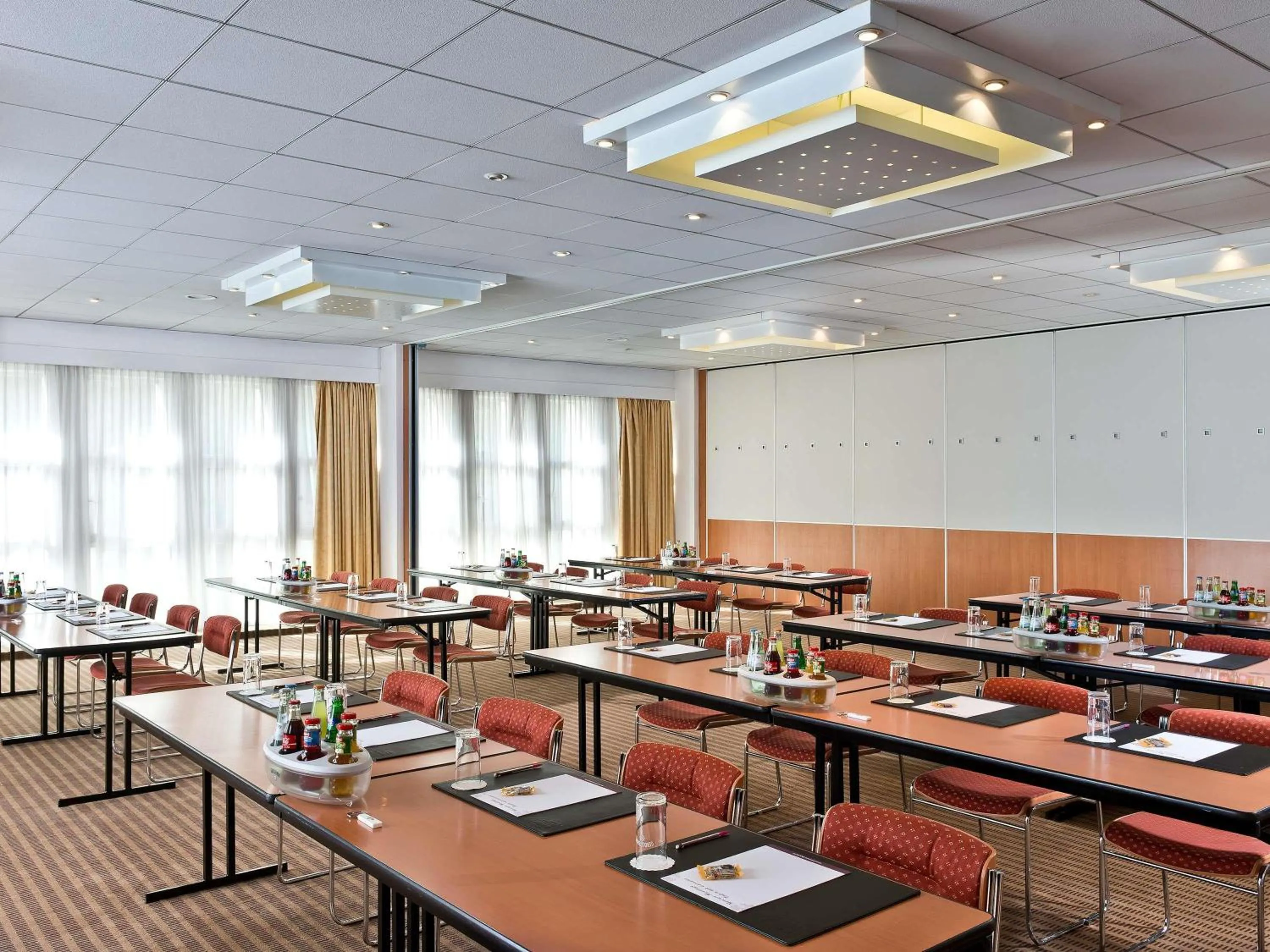 Meeting/conference room in Mercure Hotel Saarbrücken Süd