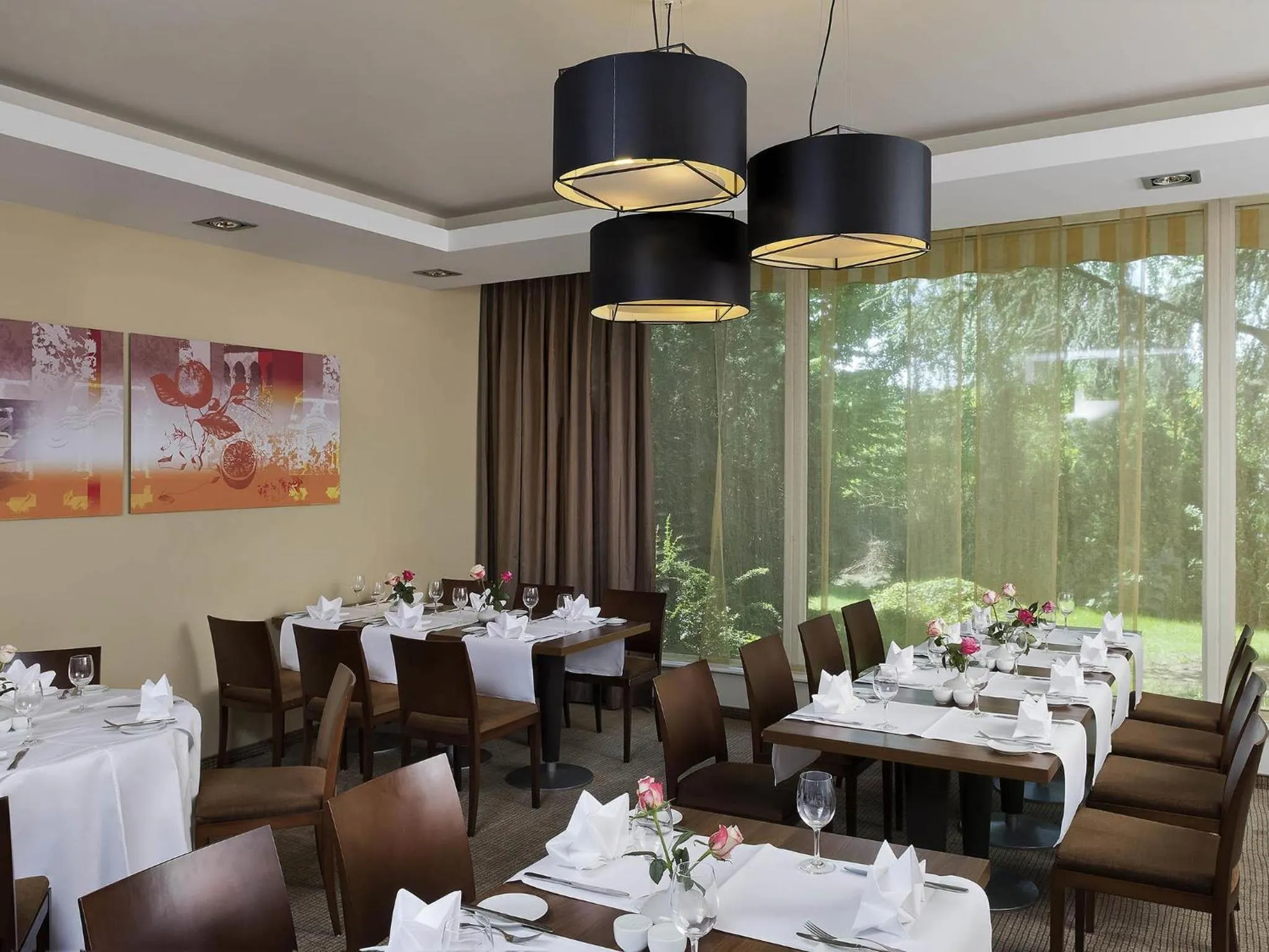 Restaurant/places to eat in Mercure Hotel Saarbrücken Süd
