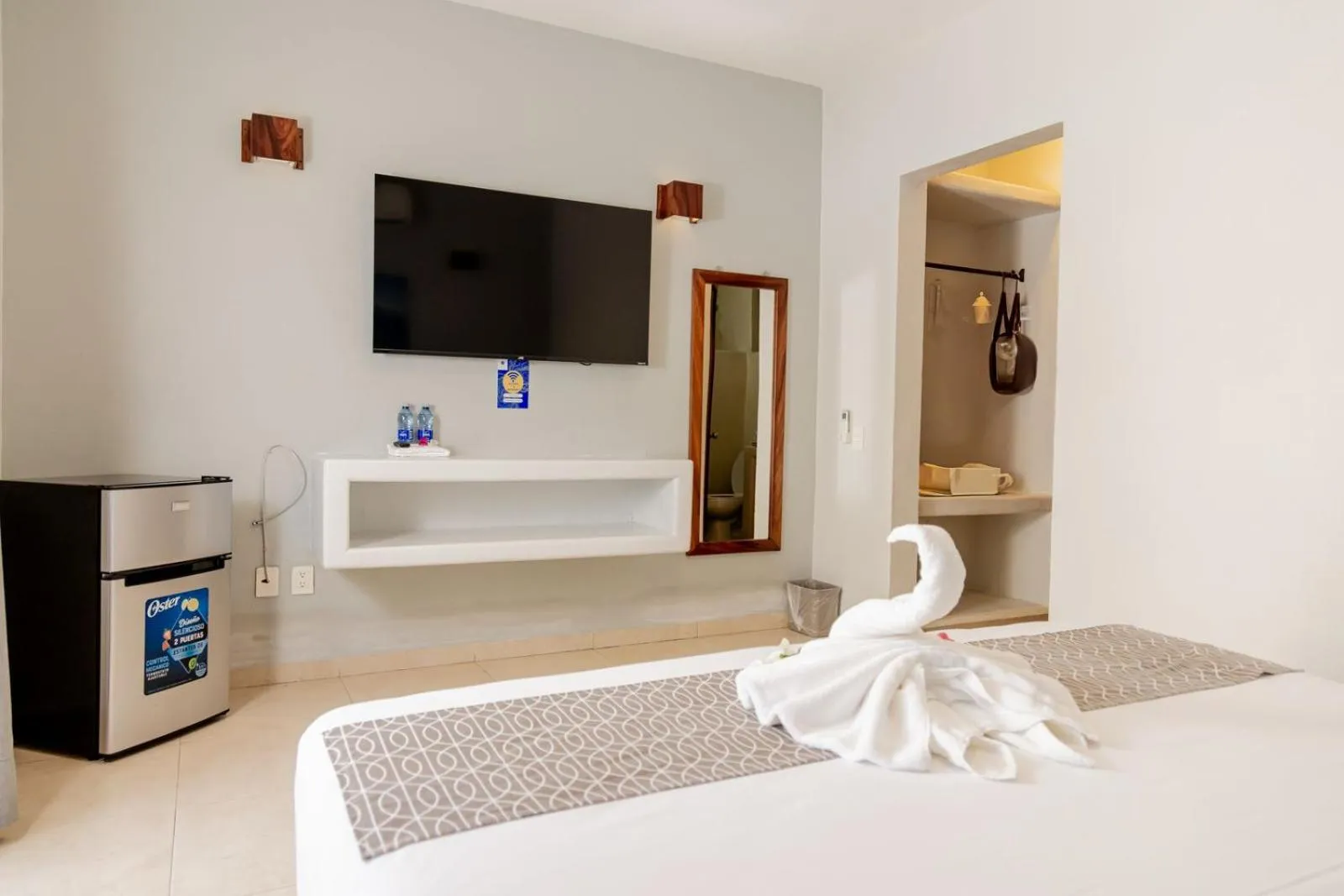 Bed in Hotel Aldea Sol