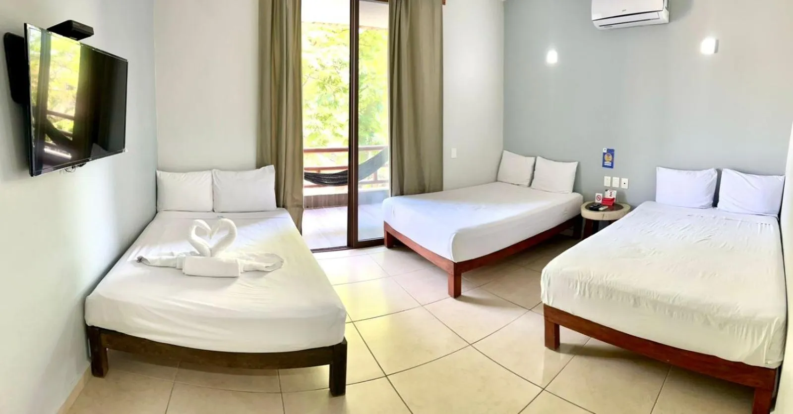 Bed in Hotel Aldea Sol