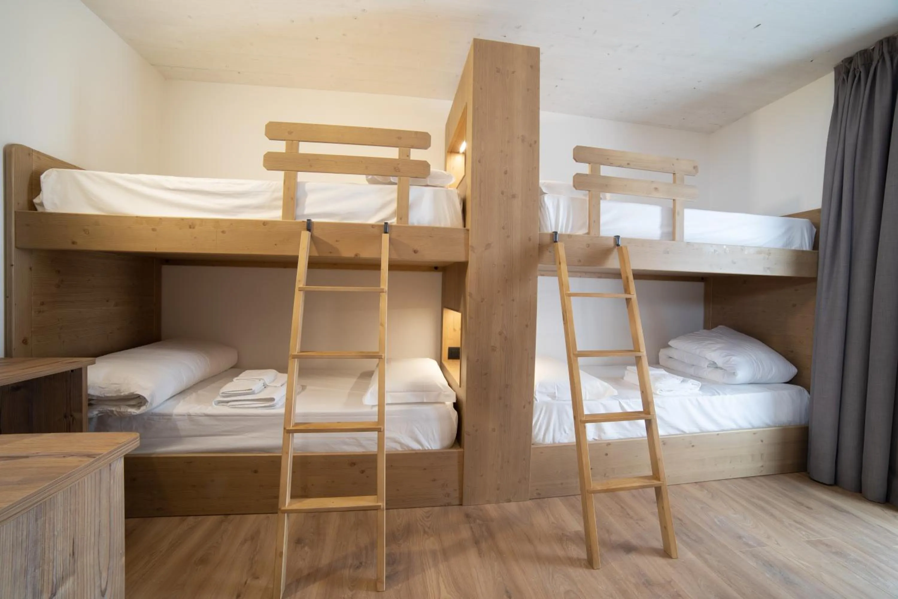 bunk bed, Bed in Hotel Alla Fonte