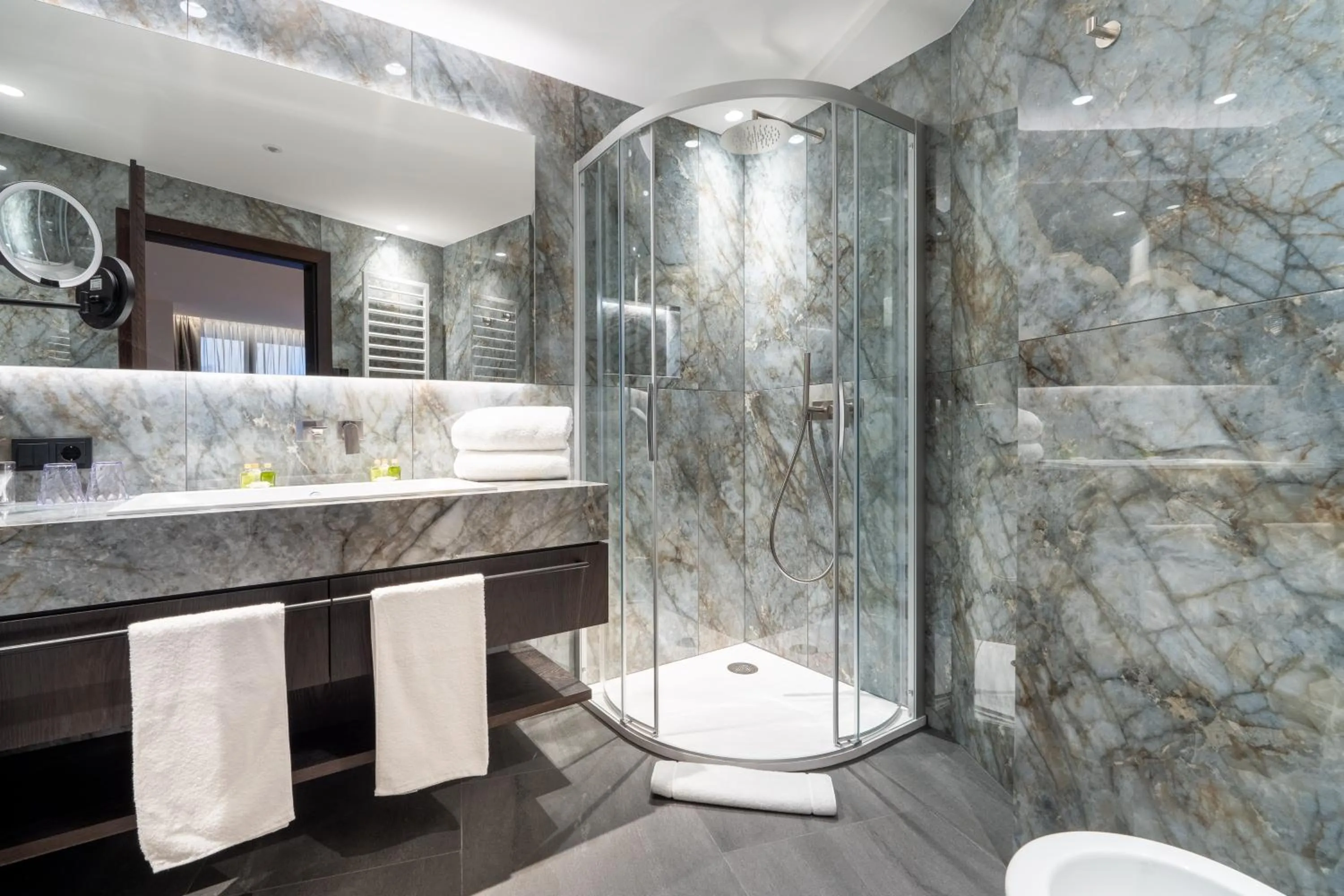 Bathroom in Stella Hotel - My Dolomites Experience