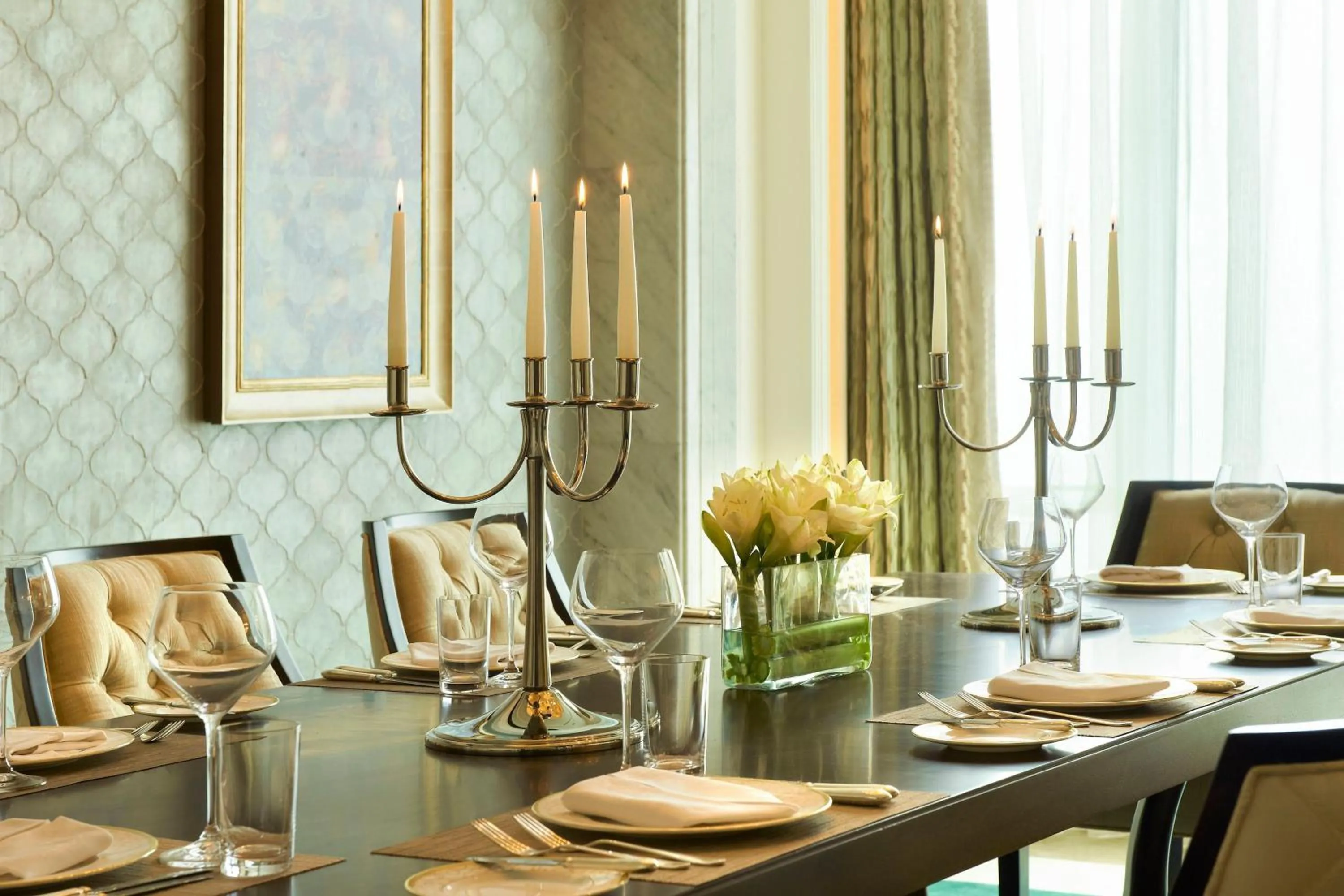 Photo of the whole room in The St. Regis Abu Dhabi