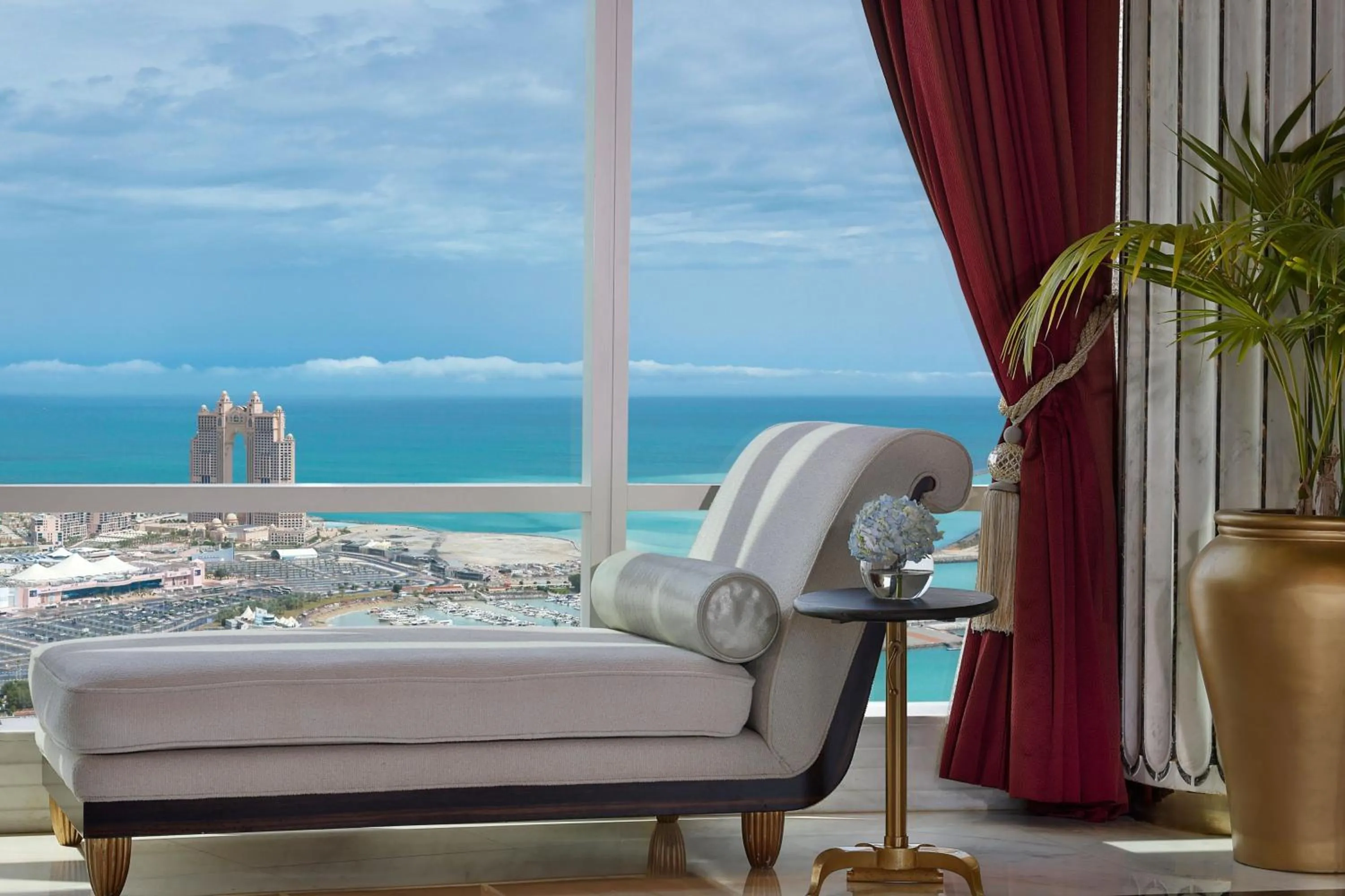 Living room in The St. Regis Abu Dhabi