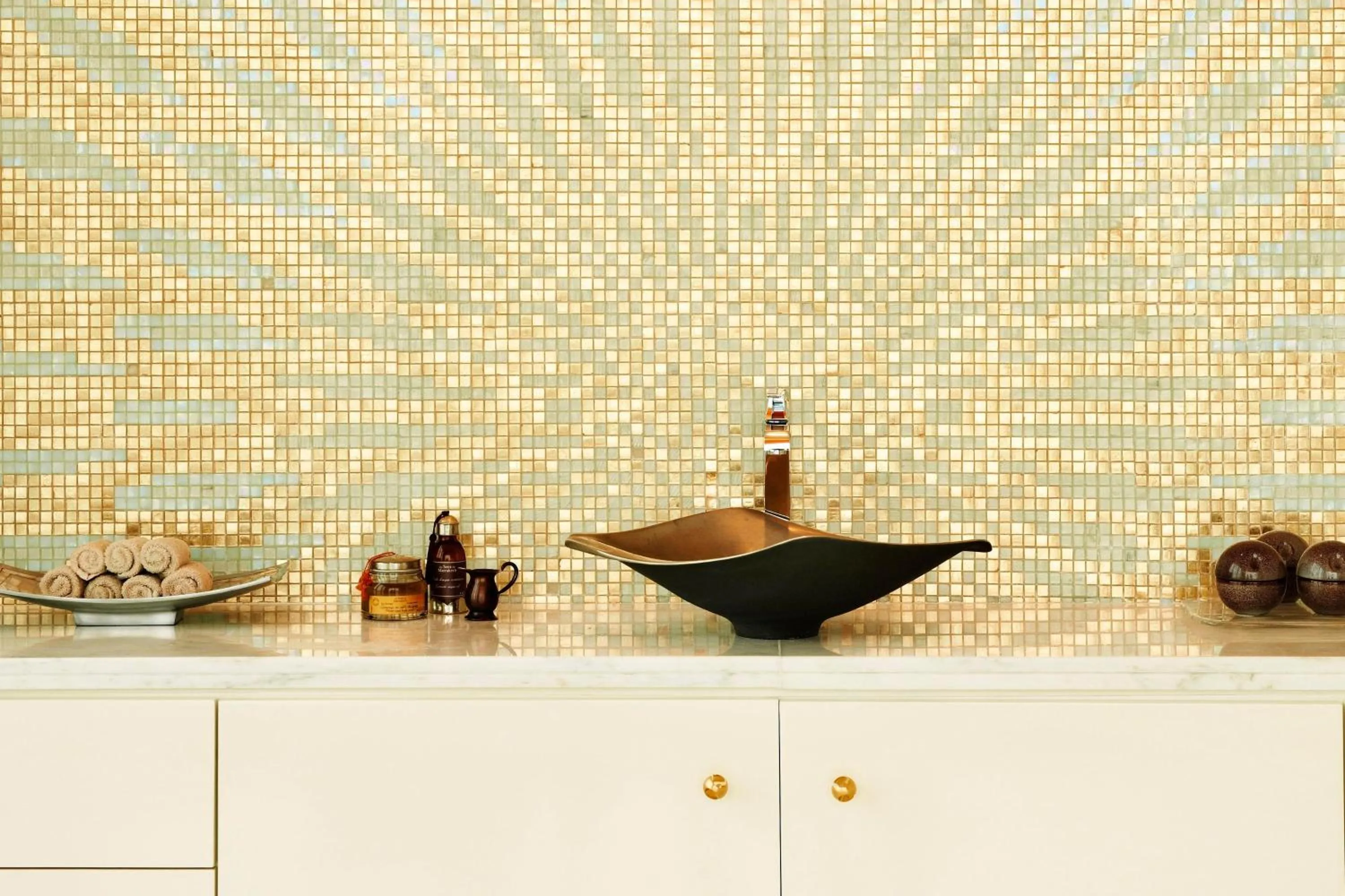 Spa and wellness centre/facilities in The St. Regis Abu Dhabi