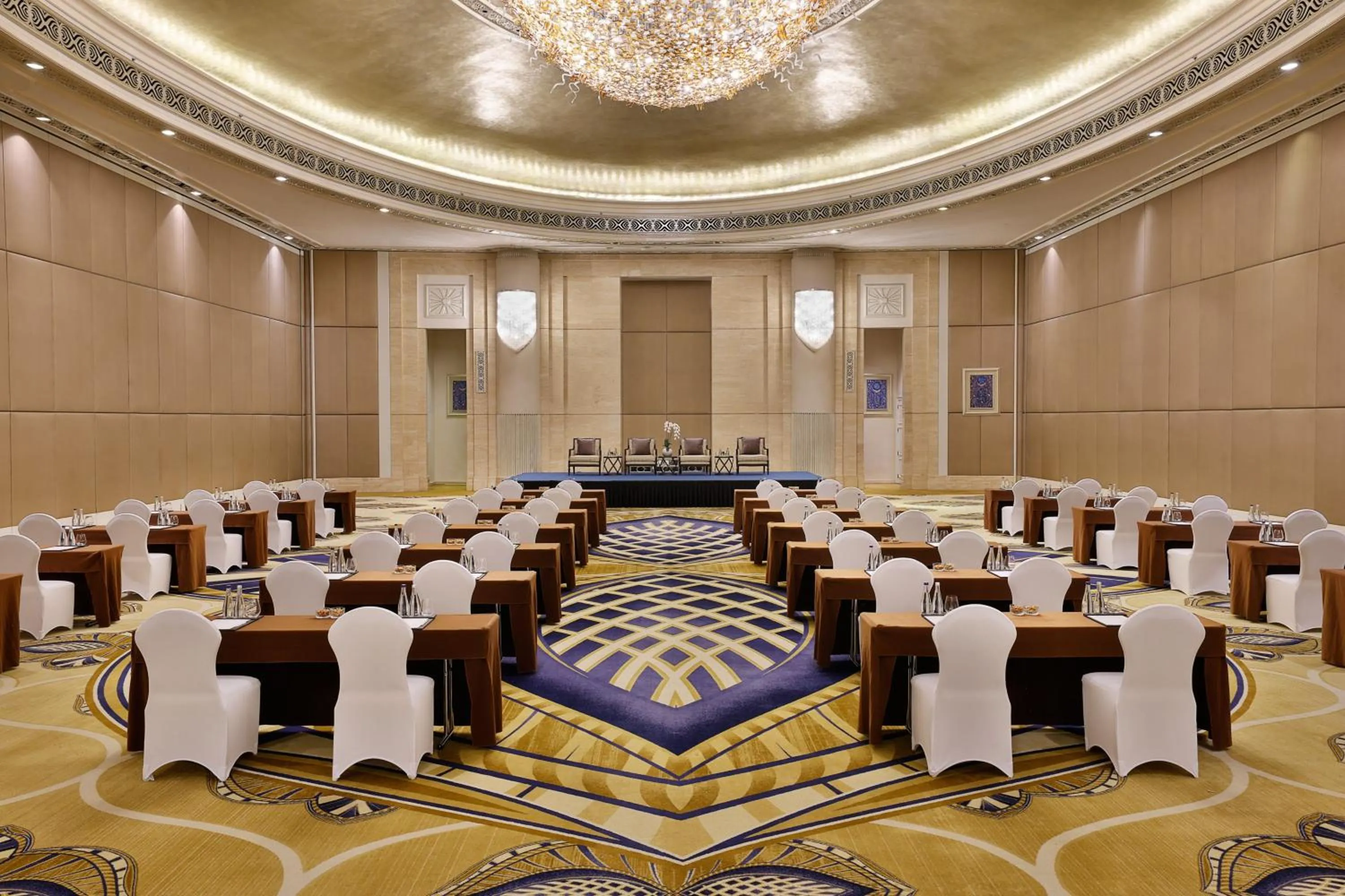 Meeting/conference room in The St. Regis Abu Dhabi