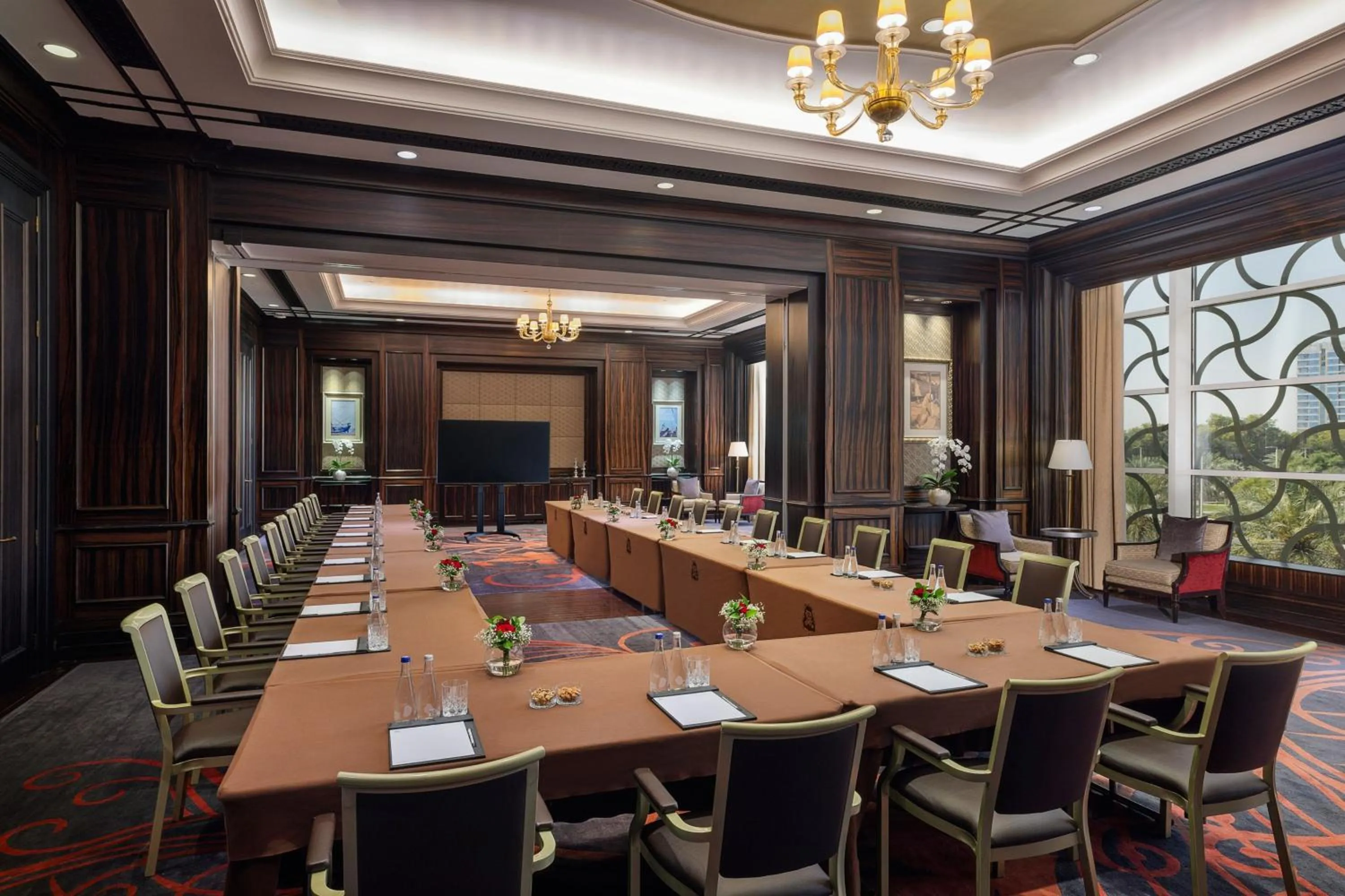 Meeting/conference room in The St. Regis Abu Dhabi