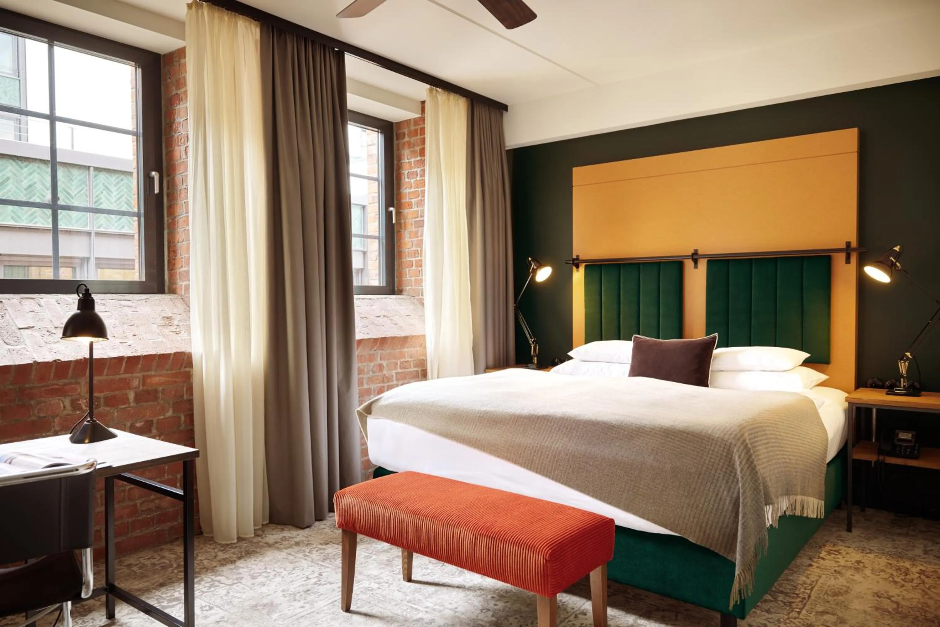 Bed in Gastwerk Hotel Hamburg