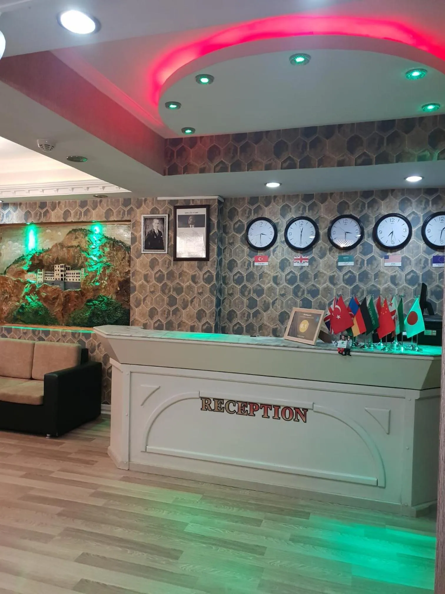 Lobby or reception in Sulduz Hotel