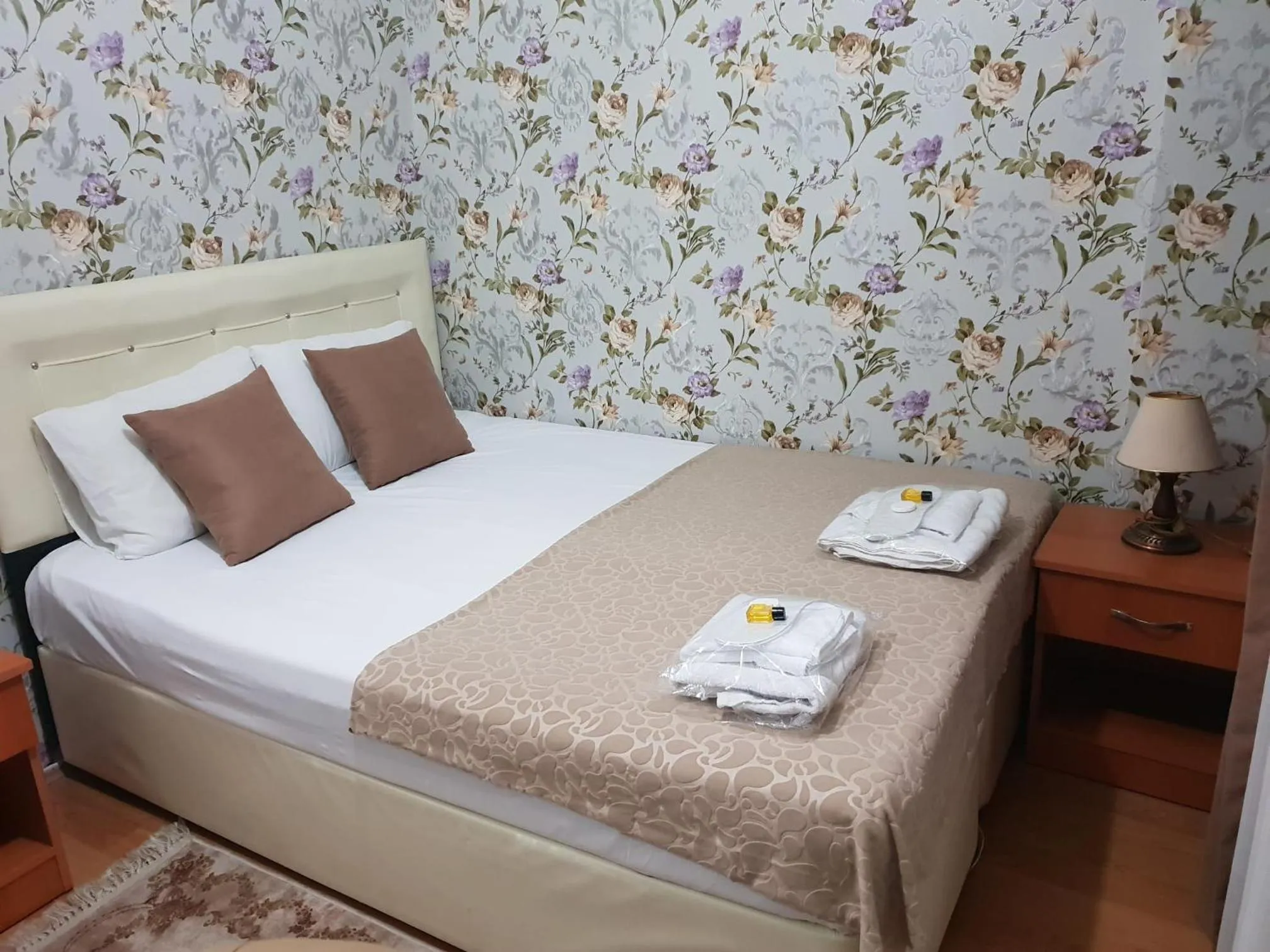 Bed in Sulduz Hotel