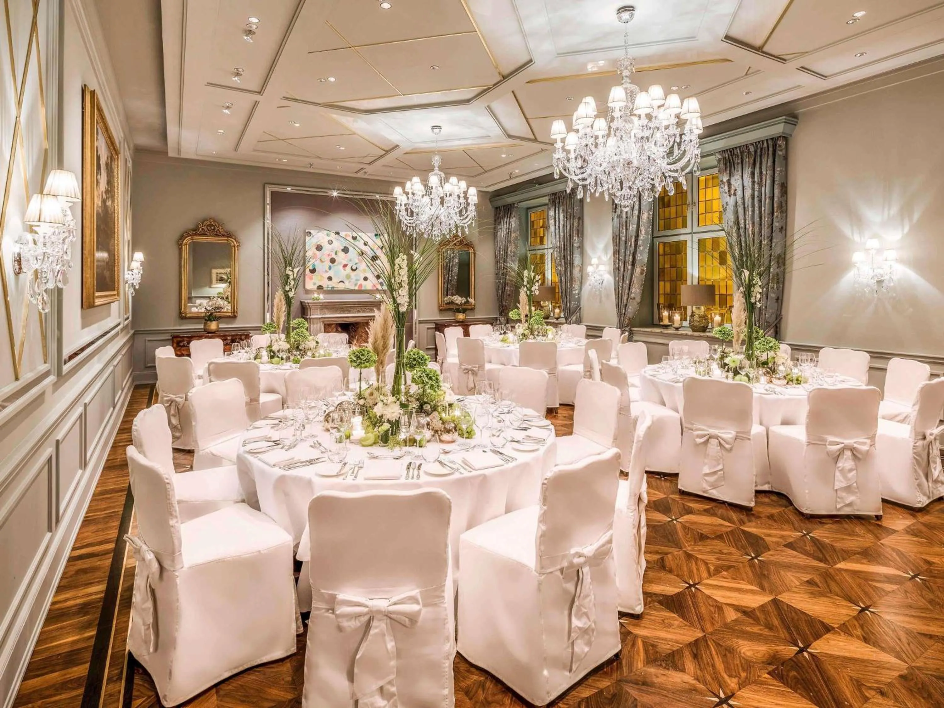 Meeting/conference room in Fairmont Hotel Vier Jahreszeiten