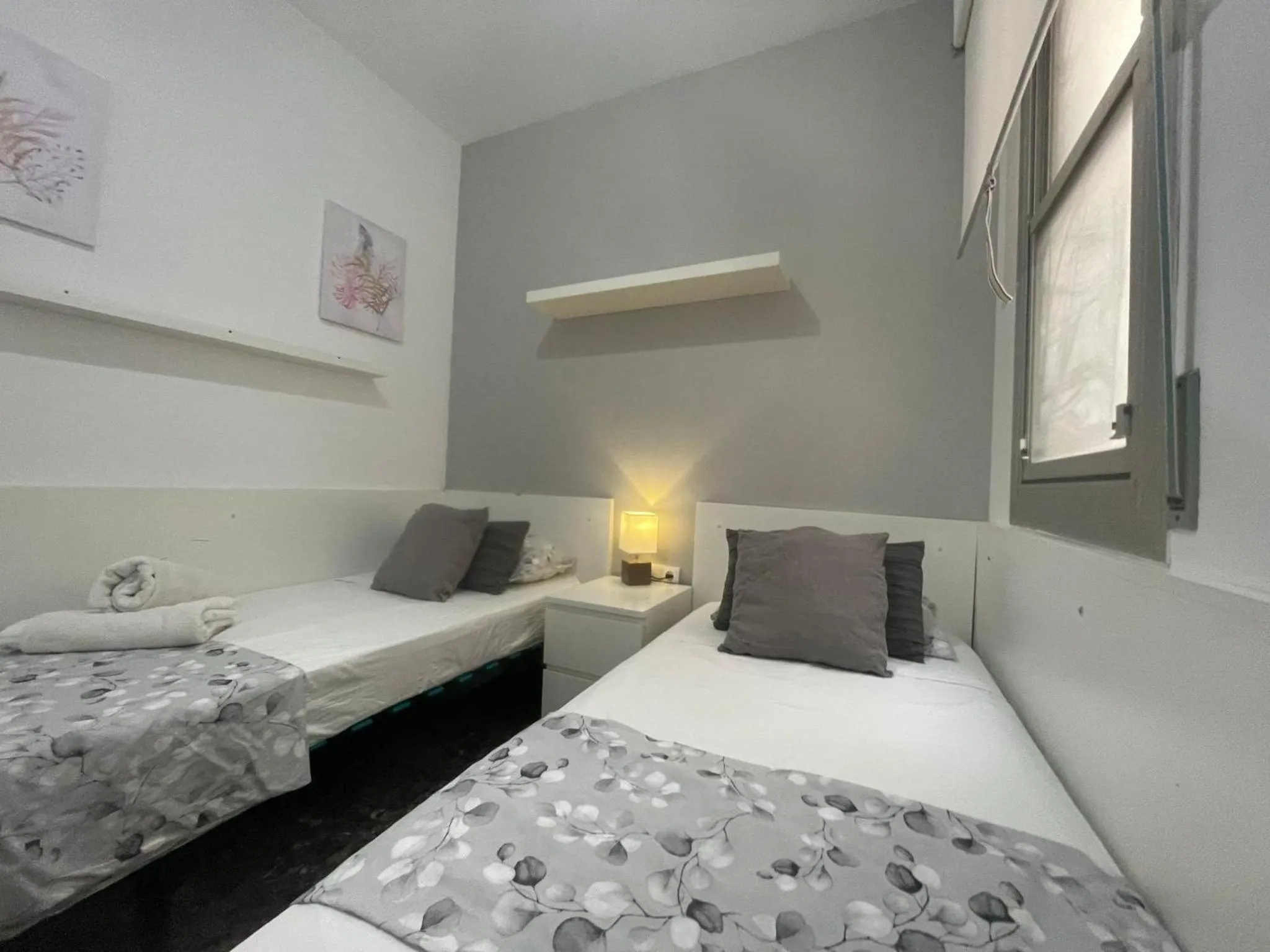 Bed in Family-Friendly Home in Central Barcelona 4BDR
