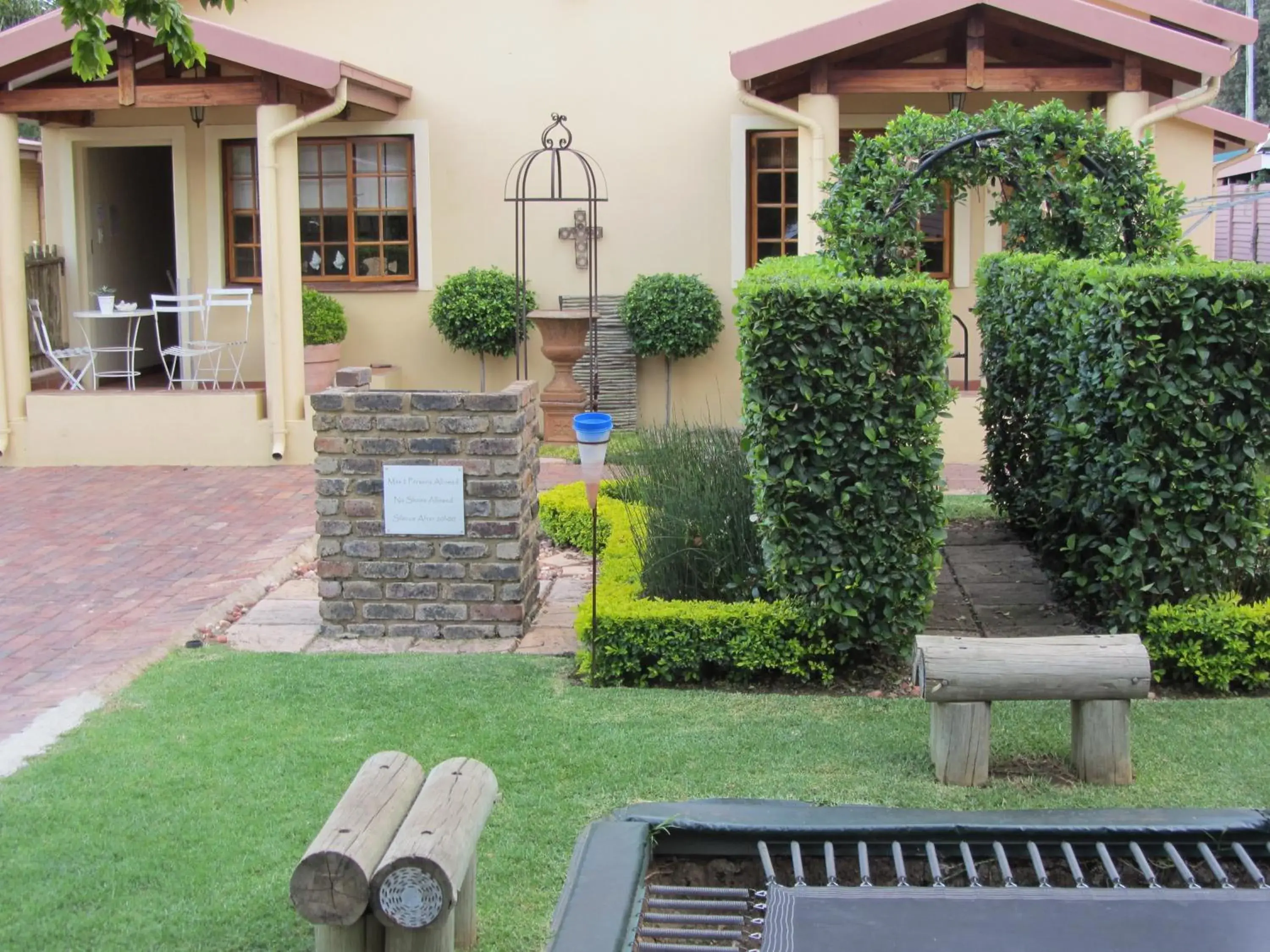 One-Bedroom Apartment - single occupancy in Ciara Guesthouse One-Bedroom Apartment - single occupancy in Ciara Guesthouse