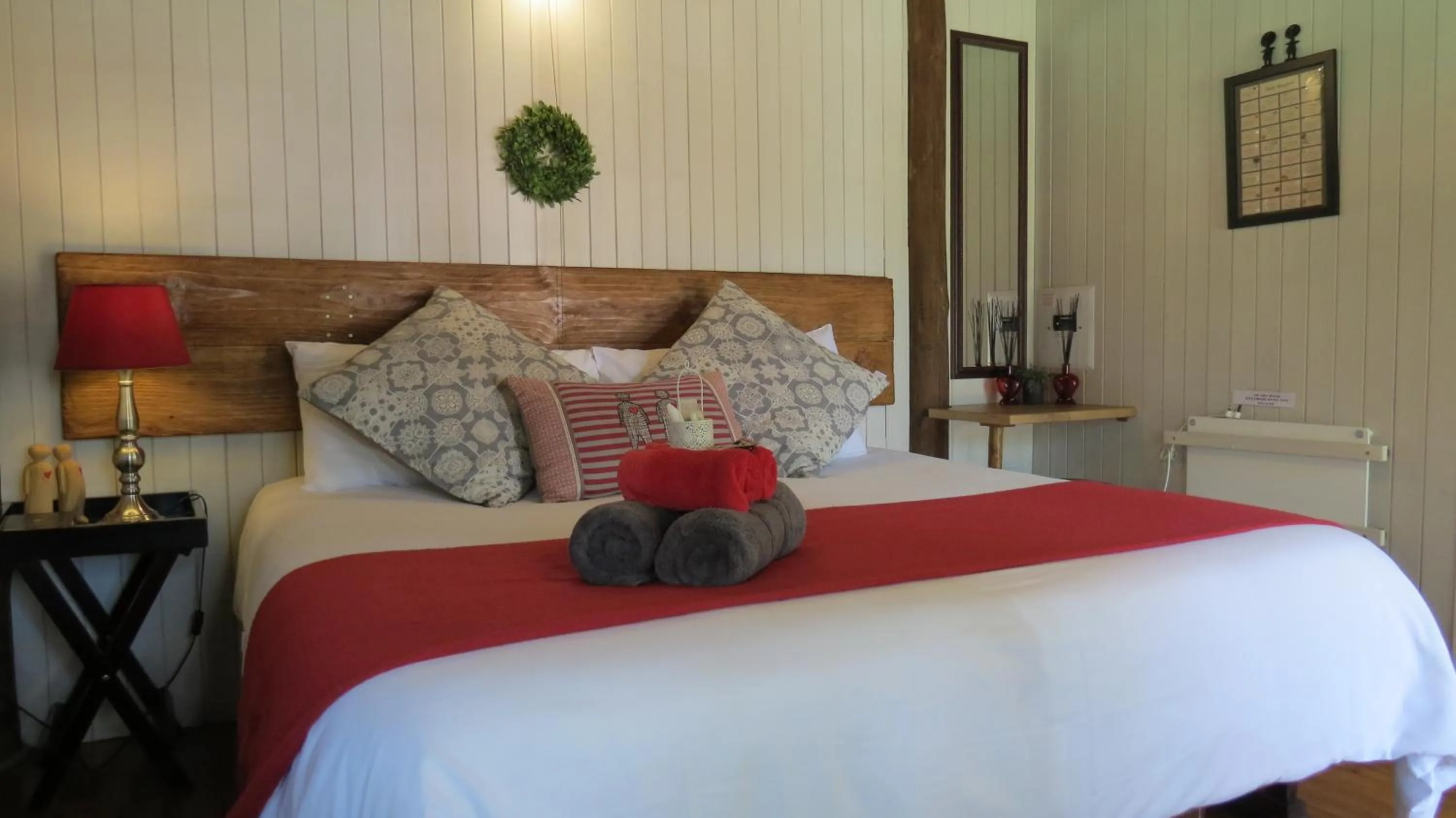 Decorative detail, Bed in Ciara Guesthouse