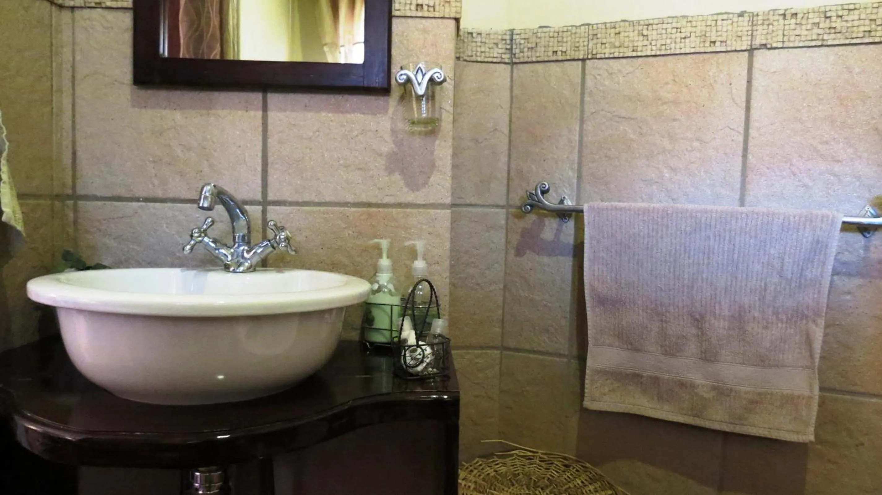 Bathroom in Ciara Guesthouse