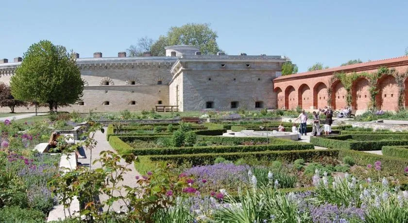 Nearby landmark in Kult Hotel