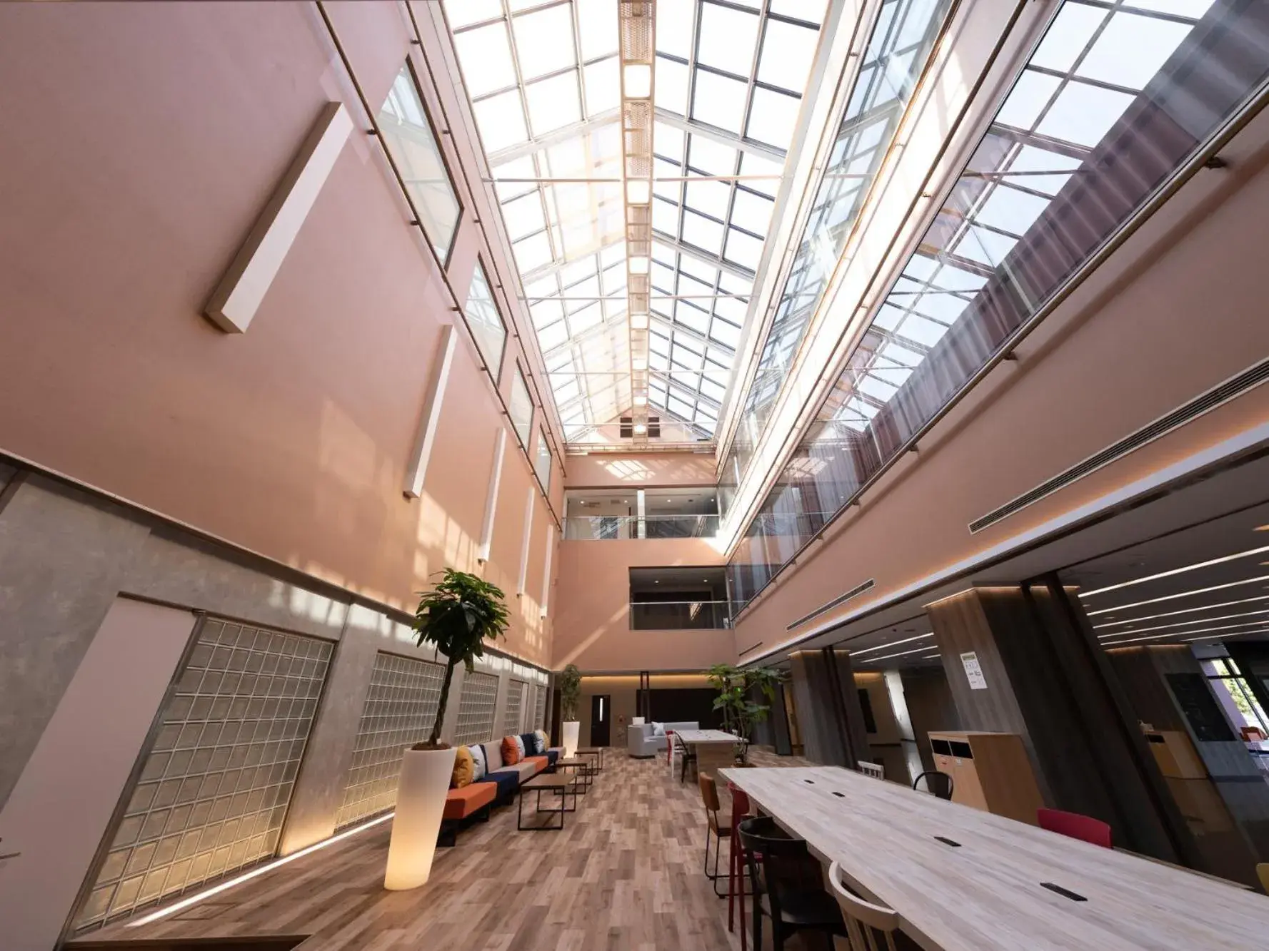 Tosei Hotel & Seminar Makuhari Tosei Hotel & Seminar Makuhari