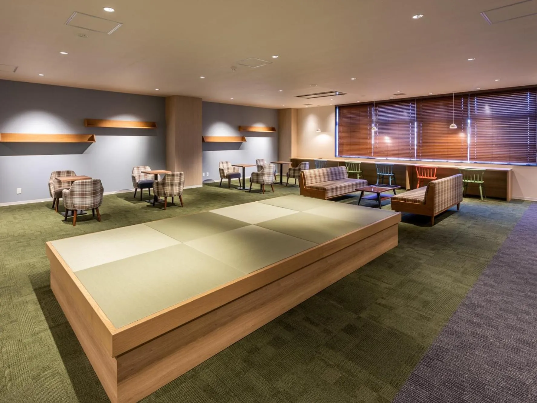 Seating area in Tosei Hotel & Seminar Makuhari