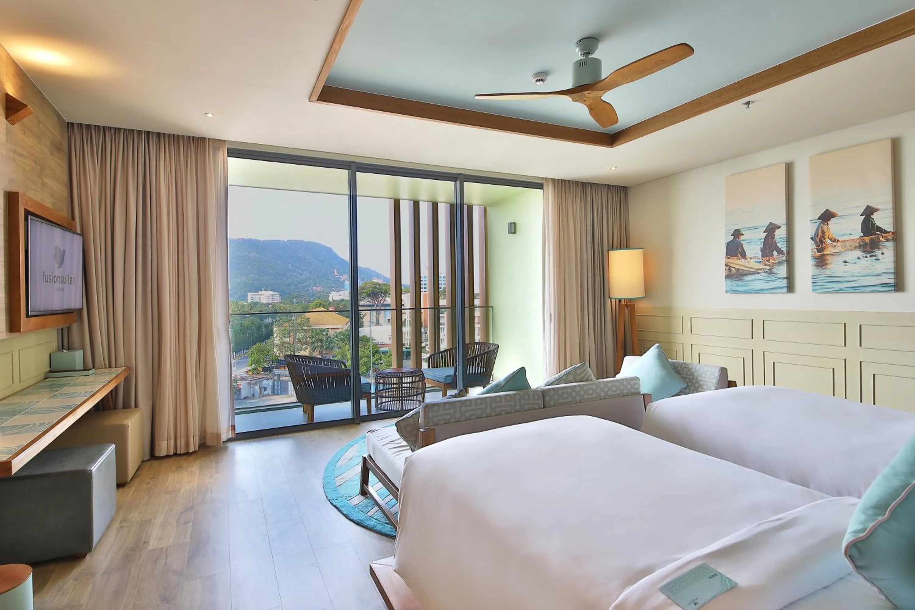 Balcony/Terrace, Bed in Fusion Suites Vung Tau