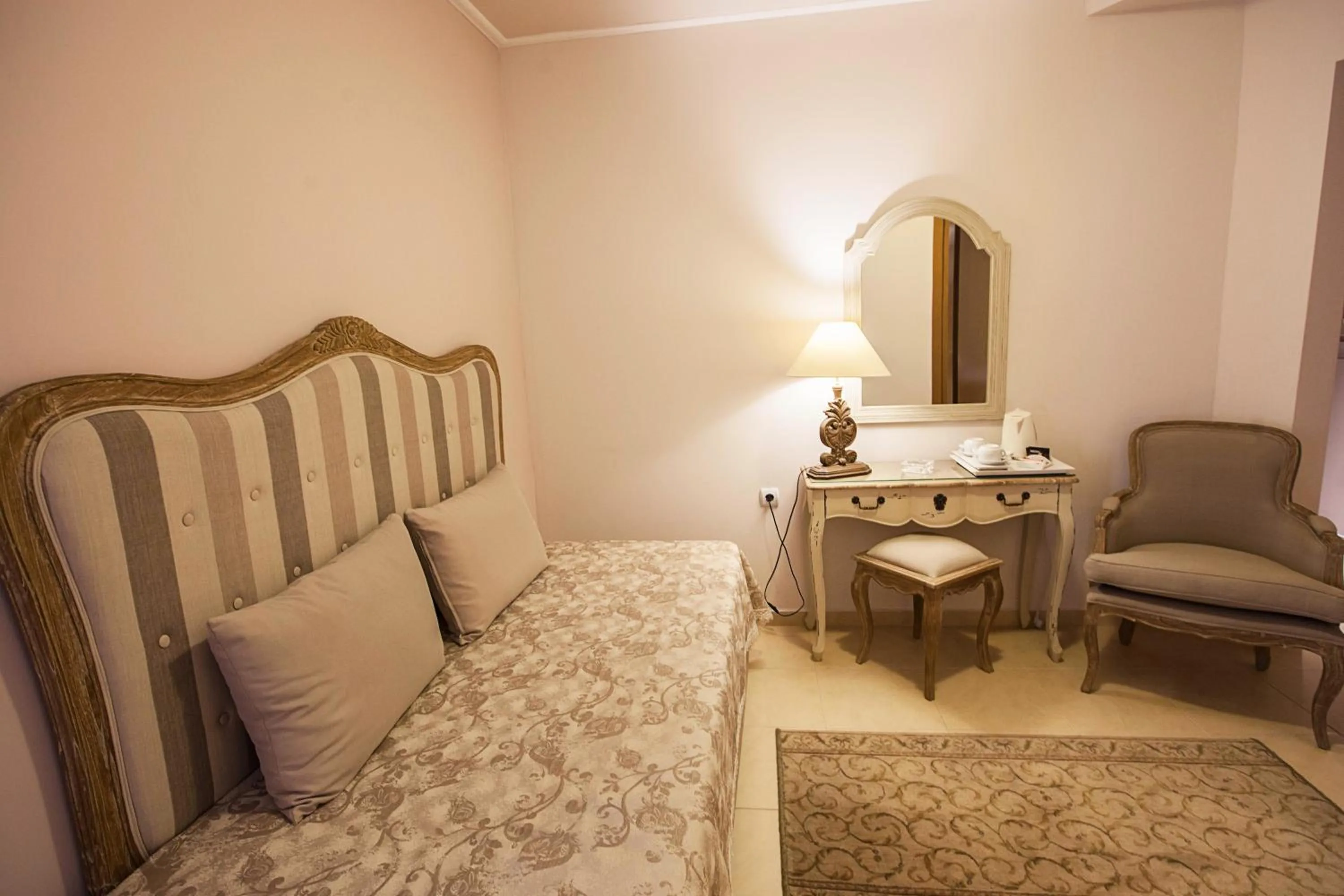 Living room, Bed in Hotel Marianna