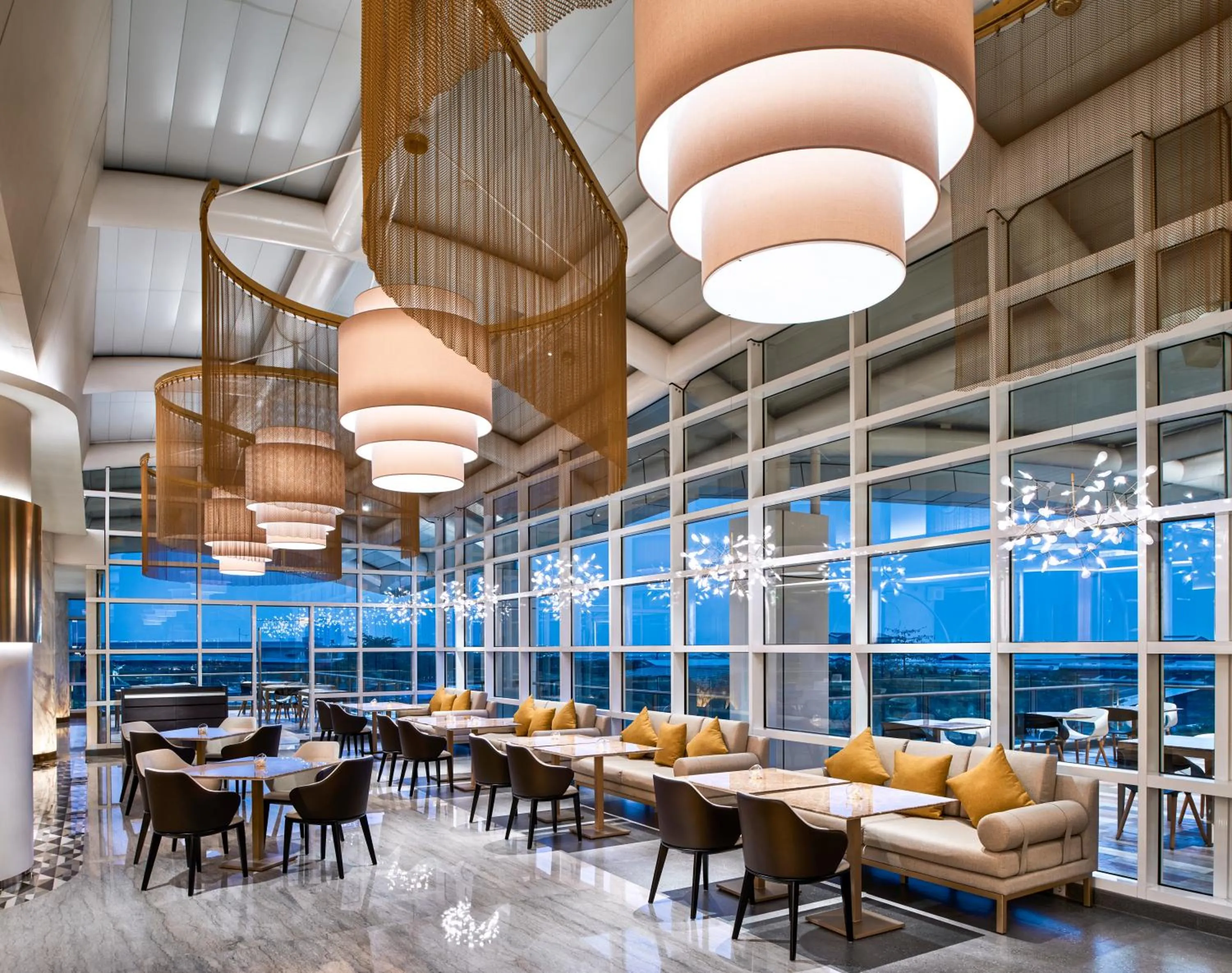 Restaurant/places to eat in Nuanza Hotel & Convention Cikarang