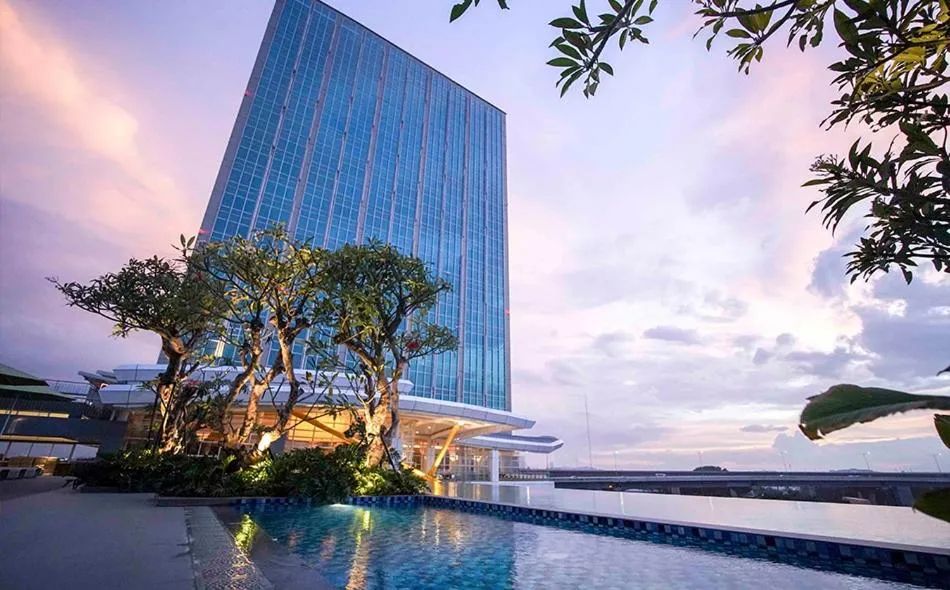 Swimming pool in Nuanza Hotel & Convention Cikarang