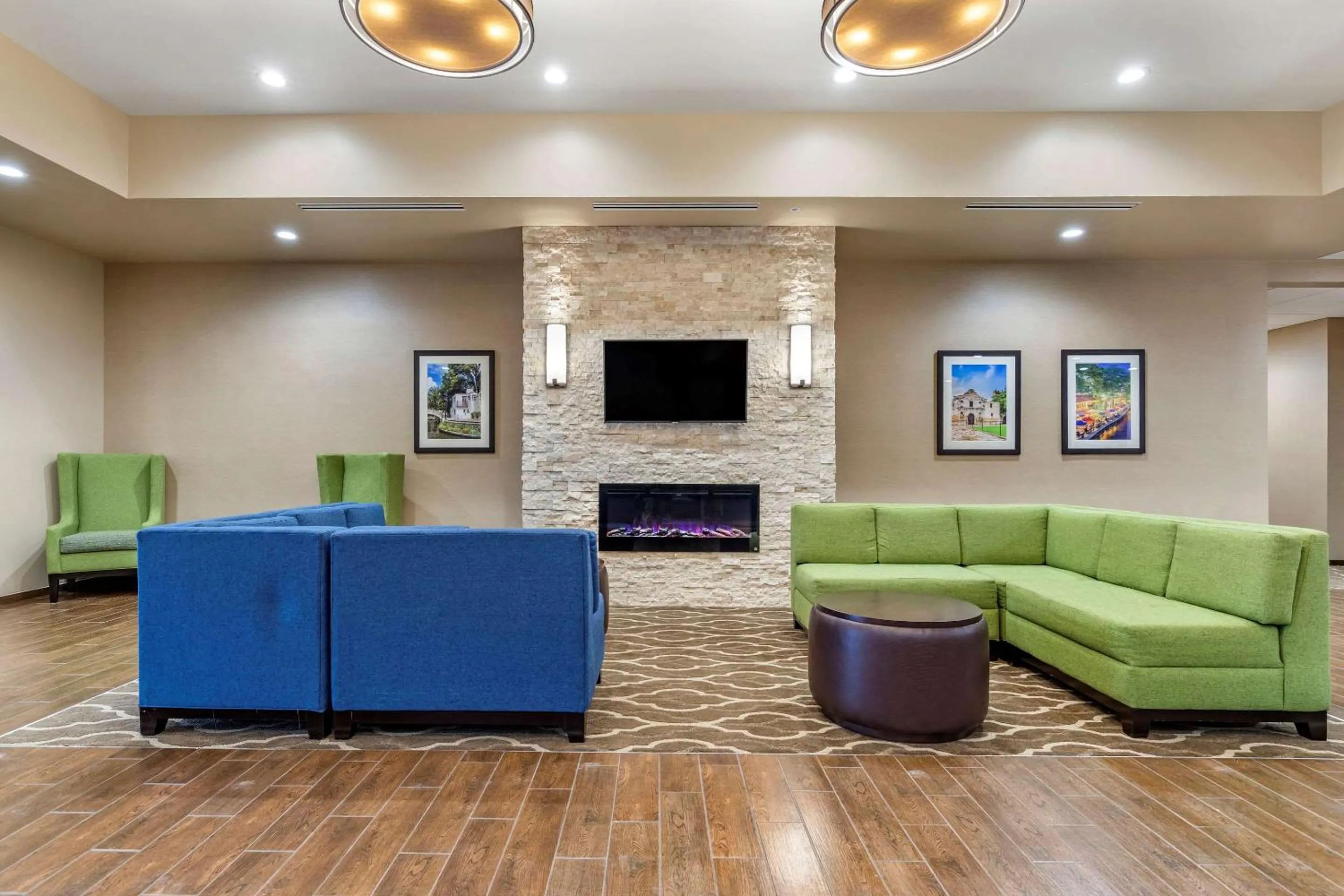 Lobby or reception in Comfort Suites San Antonio Ft Sam Houston-SAMMC Area