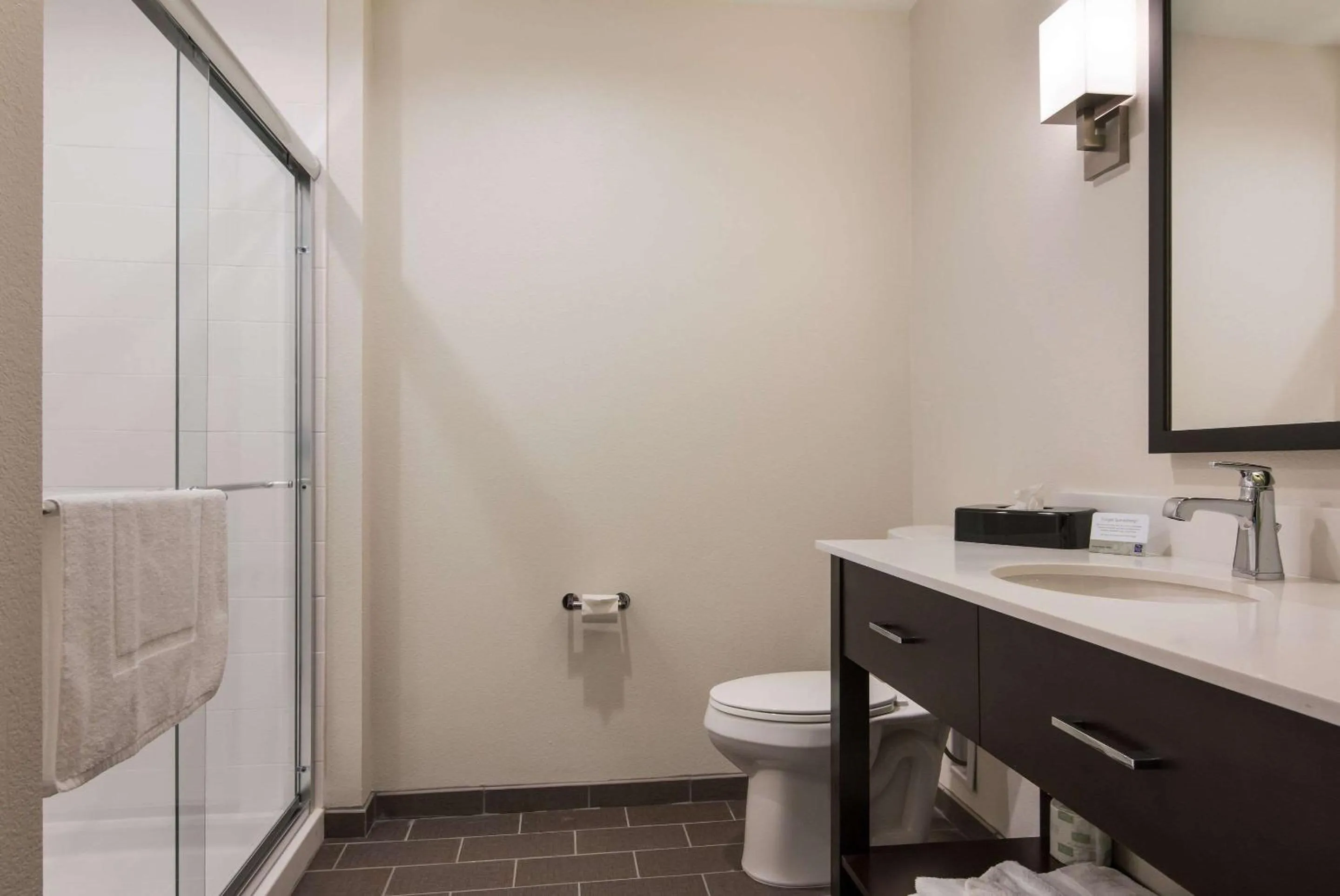 Photo of the whole room in Sleep Inn East Camden