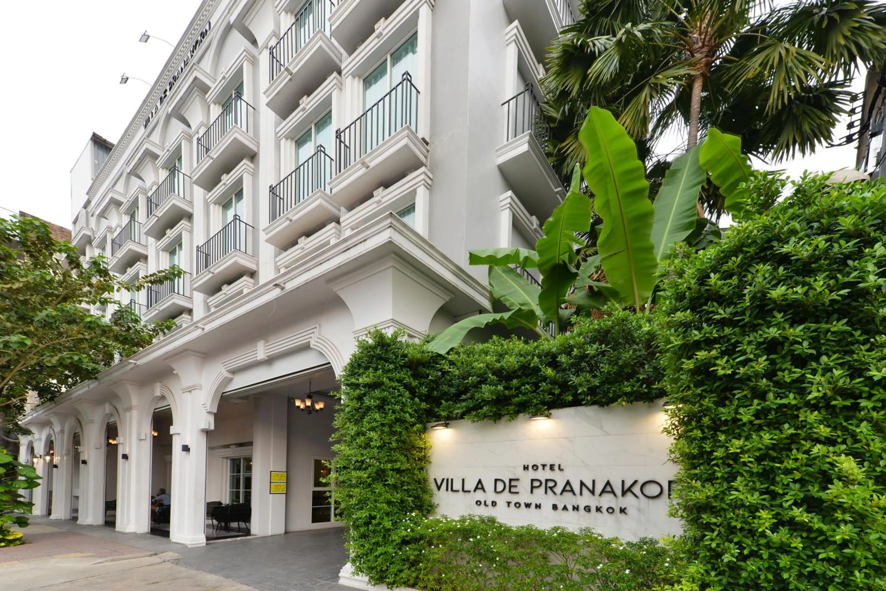 Property building in Villa De Pranakorn