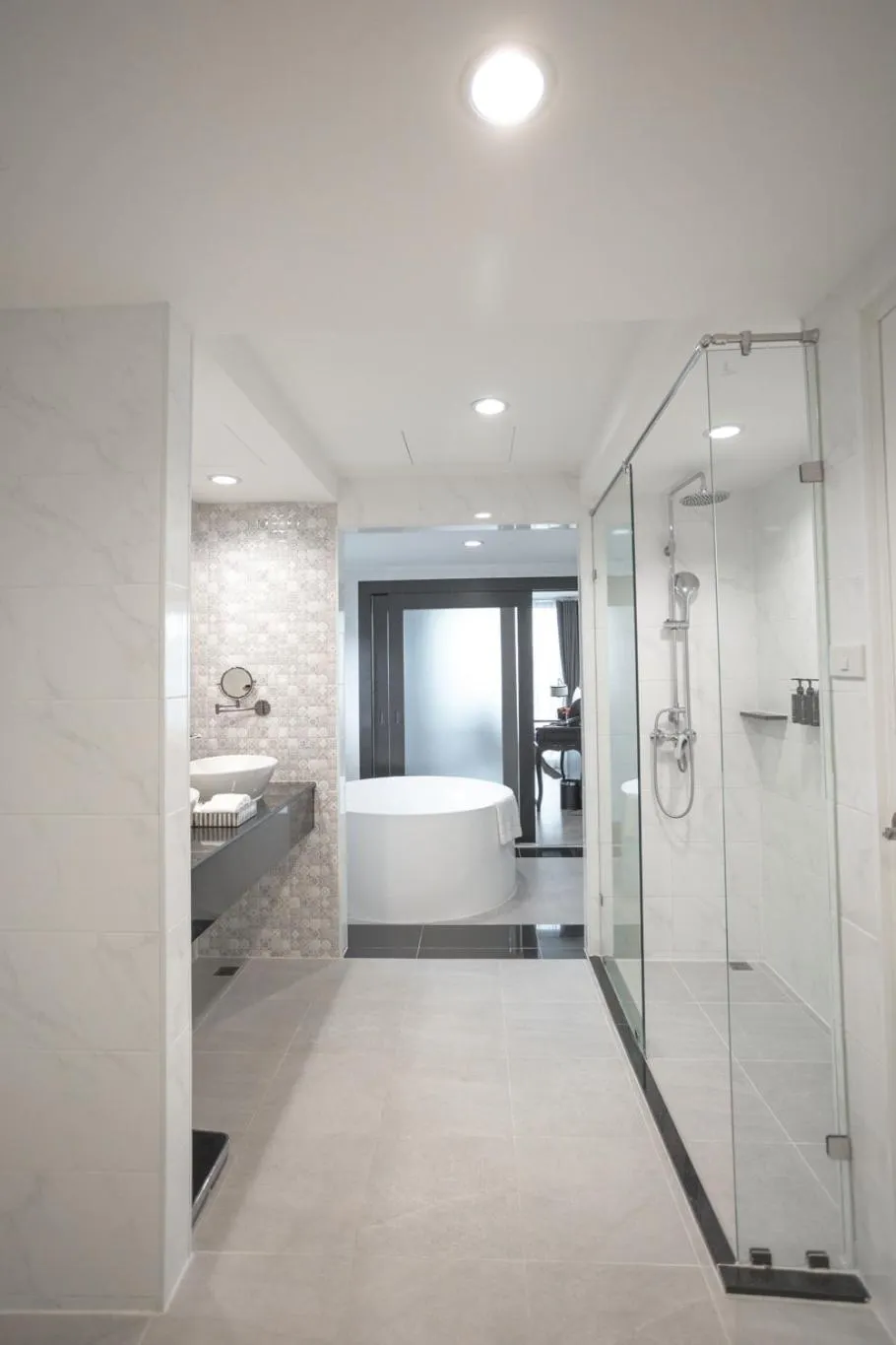 Shower in Villa De Pranakorn