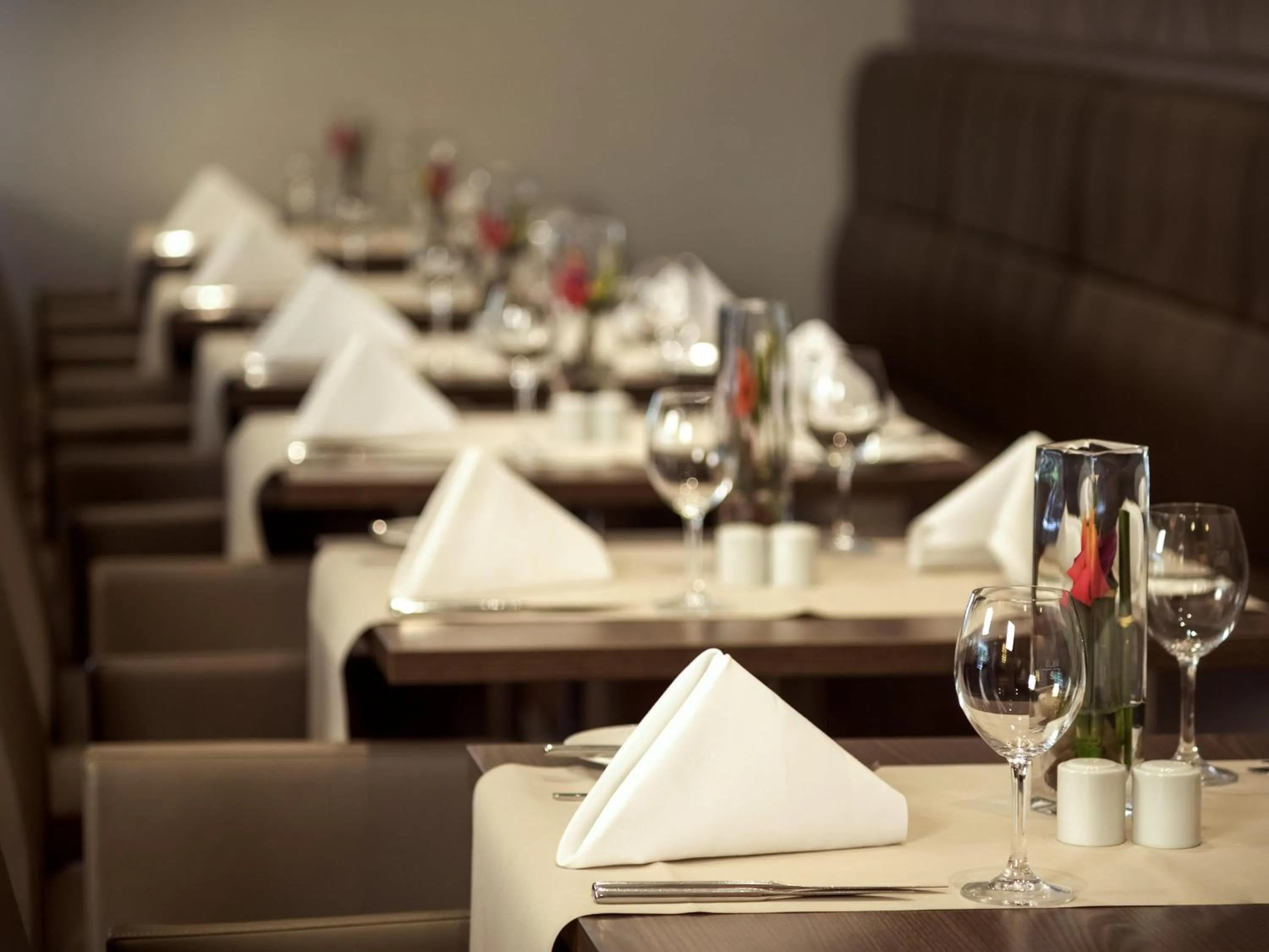 Restaurant/places to eat in Novotel Düsseldorf City West