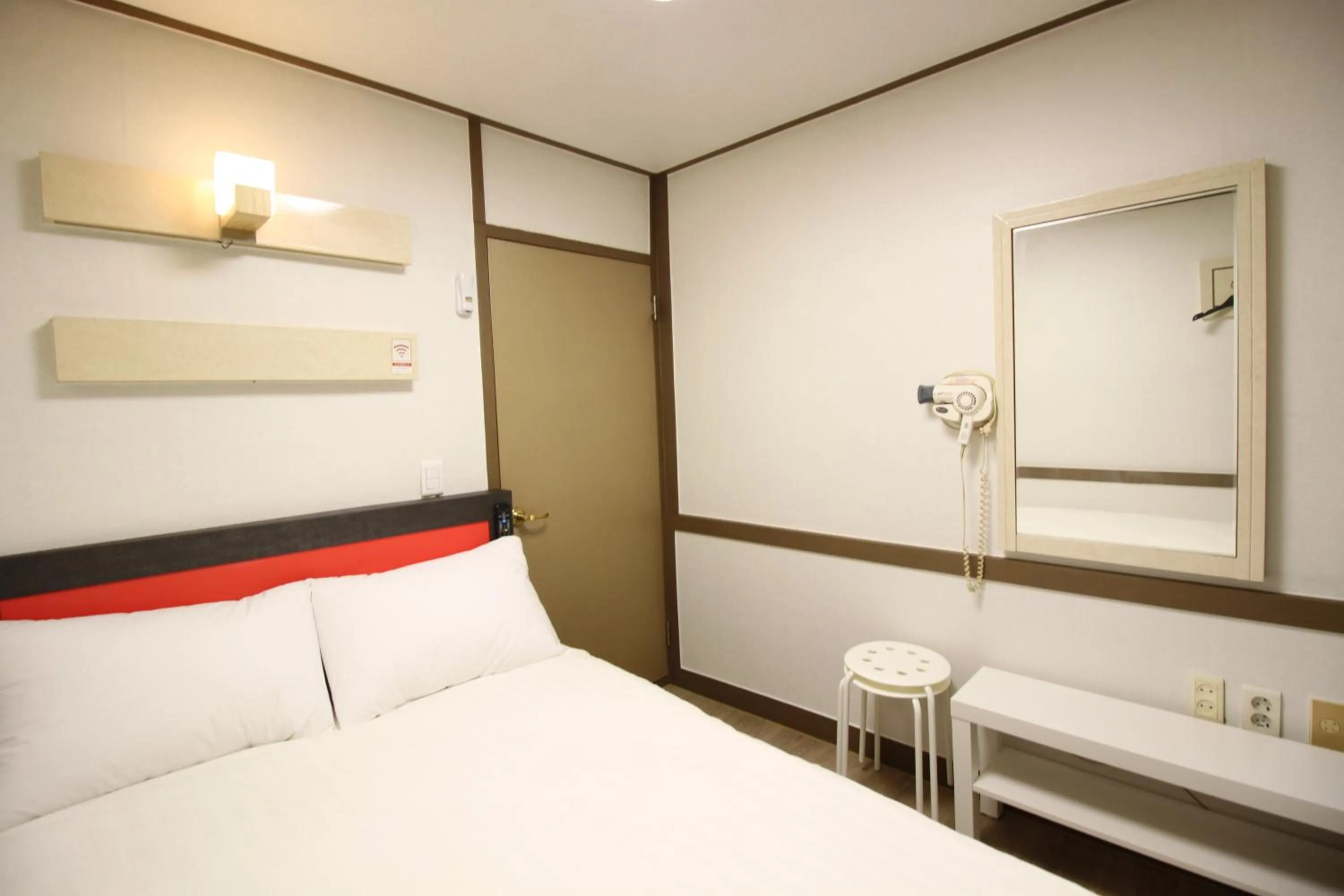 Bed in Hangeul Guesthouse