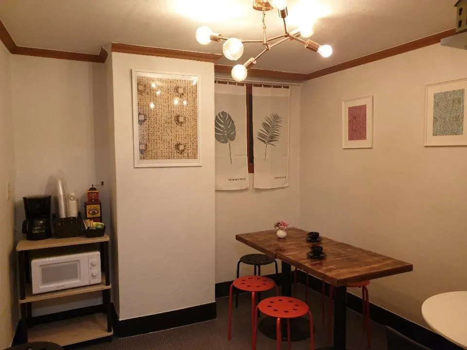 Communal lounge/ TV room in Hangeul Guesthouse