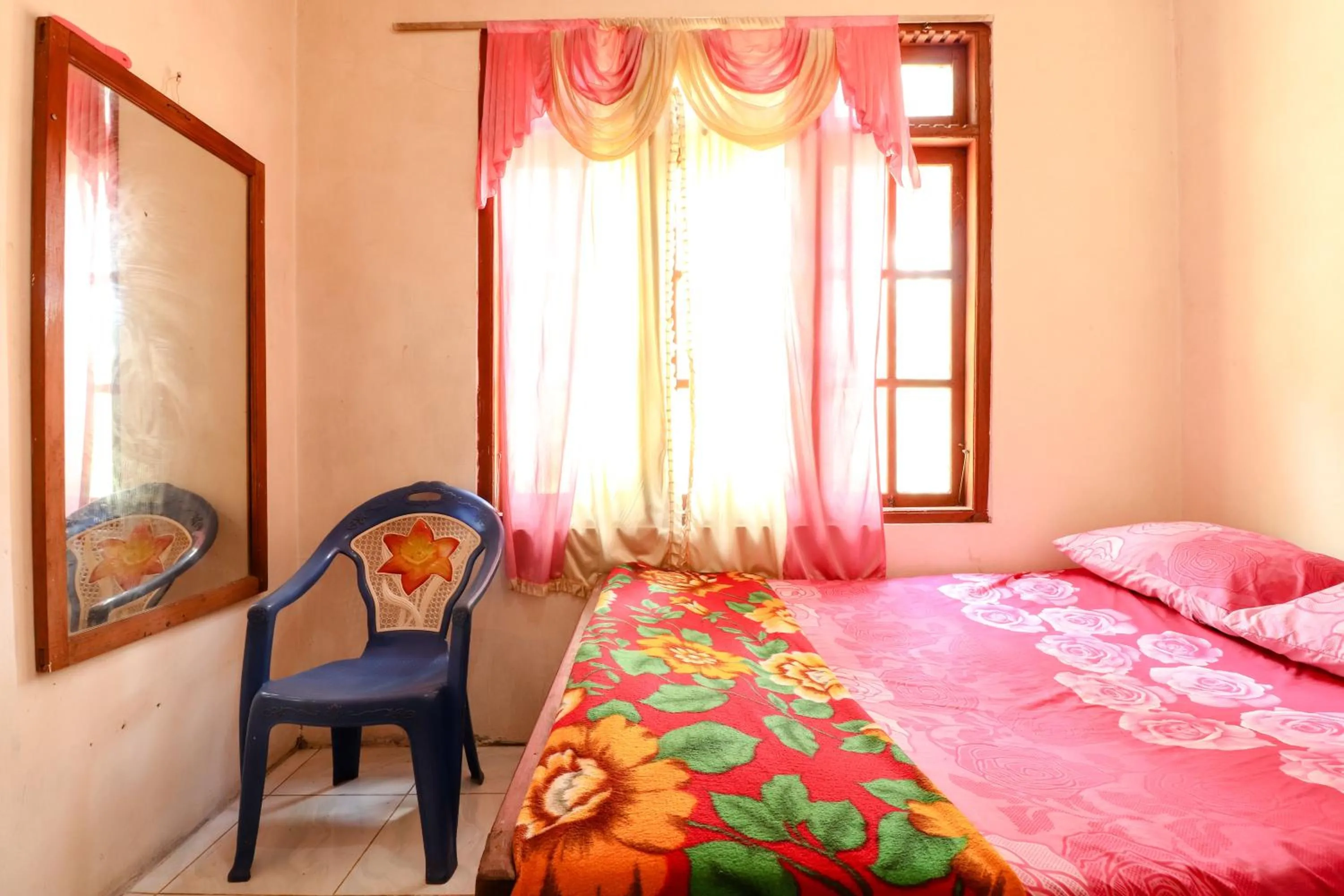 Bedroom, Bed in Iran Homestay