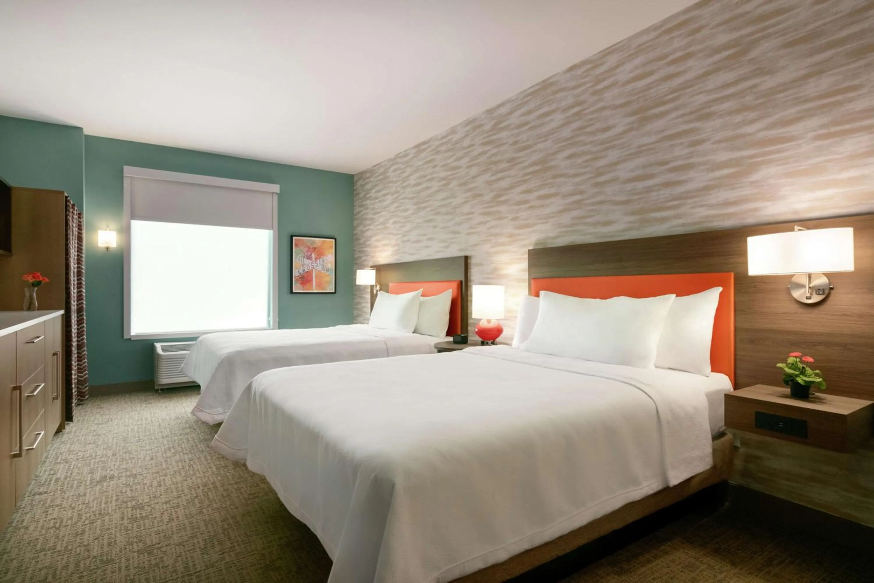 Bed in Home2 Suites By Hilton Easton