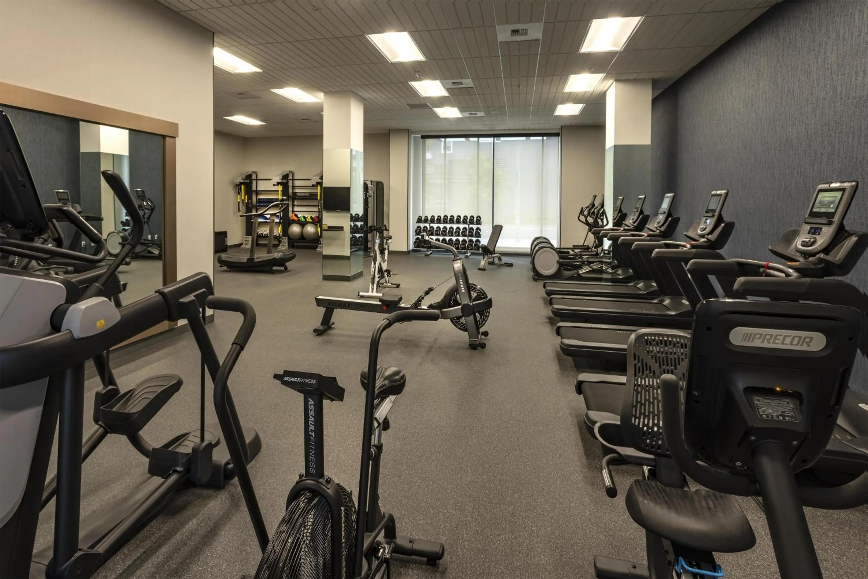 Fitness centre/facilities in Hilton Garden Inn Redmond WA