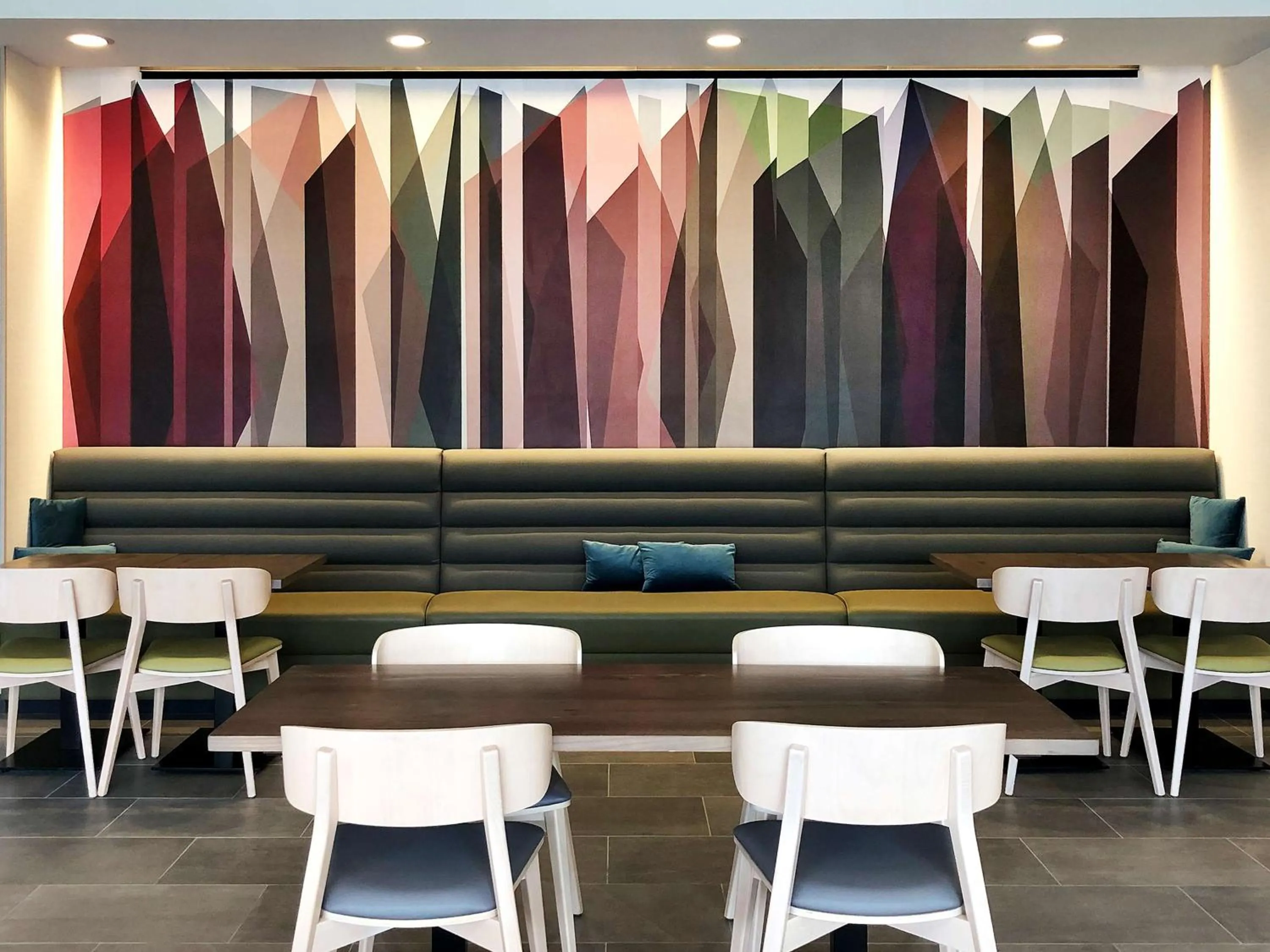 Restaurant/places to eat in Hilton Garden Inn Redmond WA